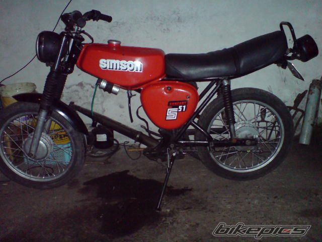 Photo 1611469