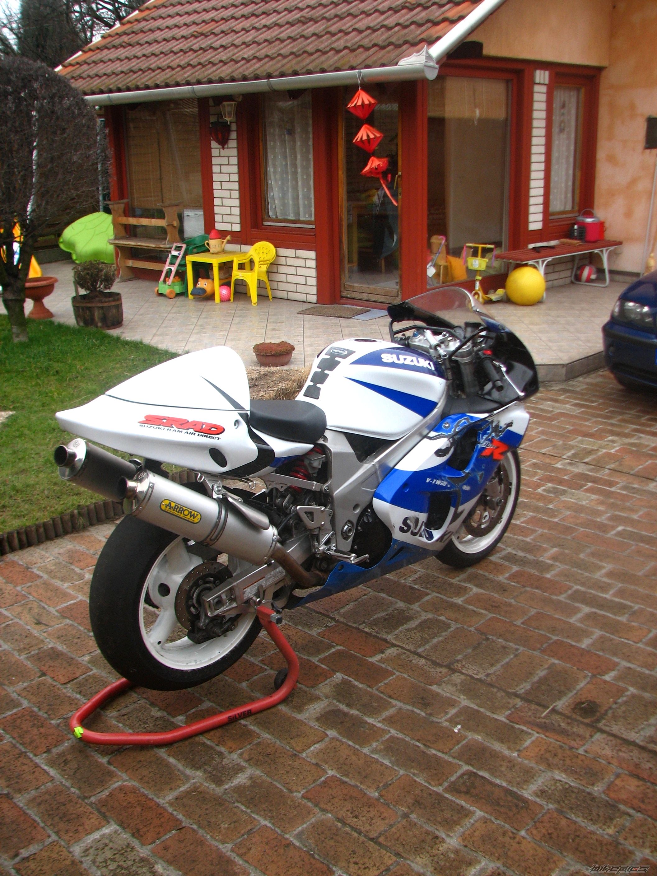Photo 1611475