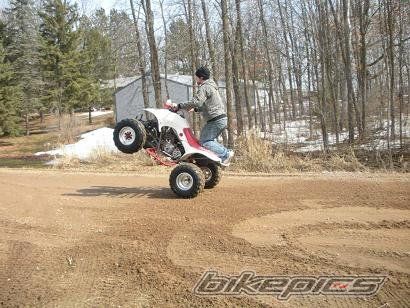 Photo 1611583