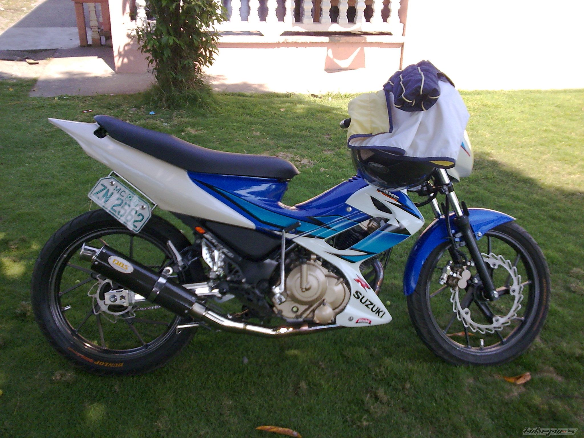Photo 1611932
