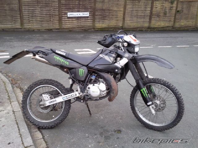 Photo 1612144