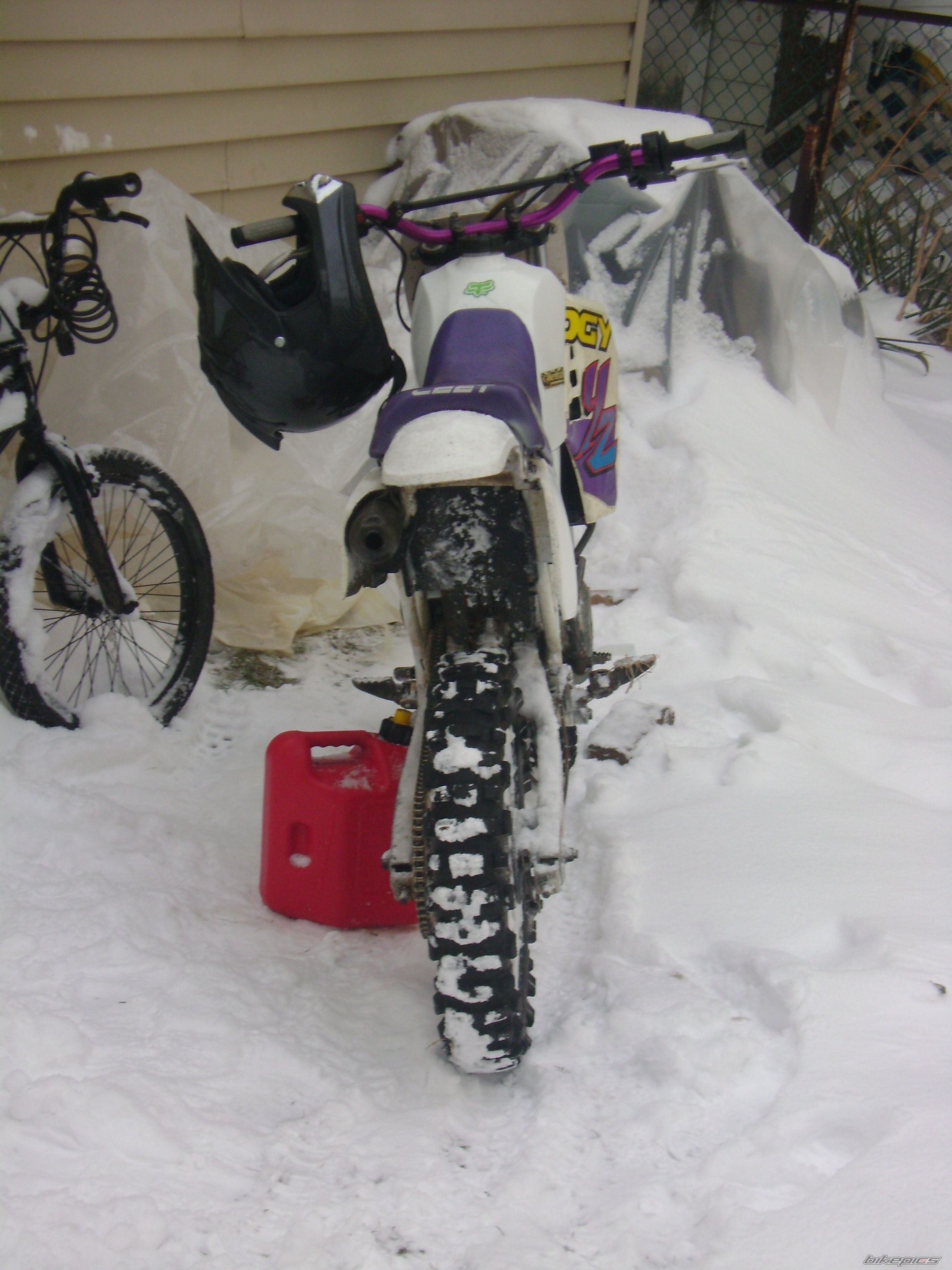 Photo 1612342