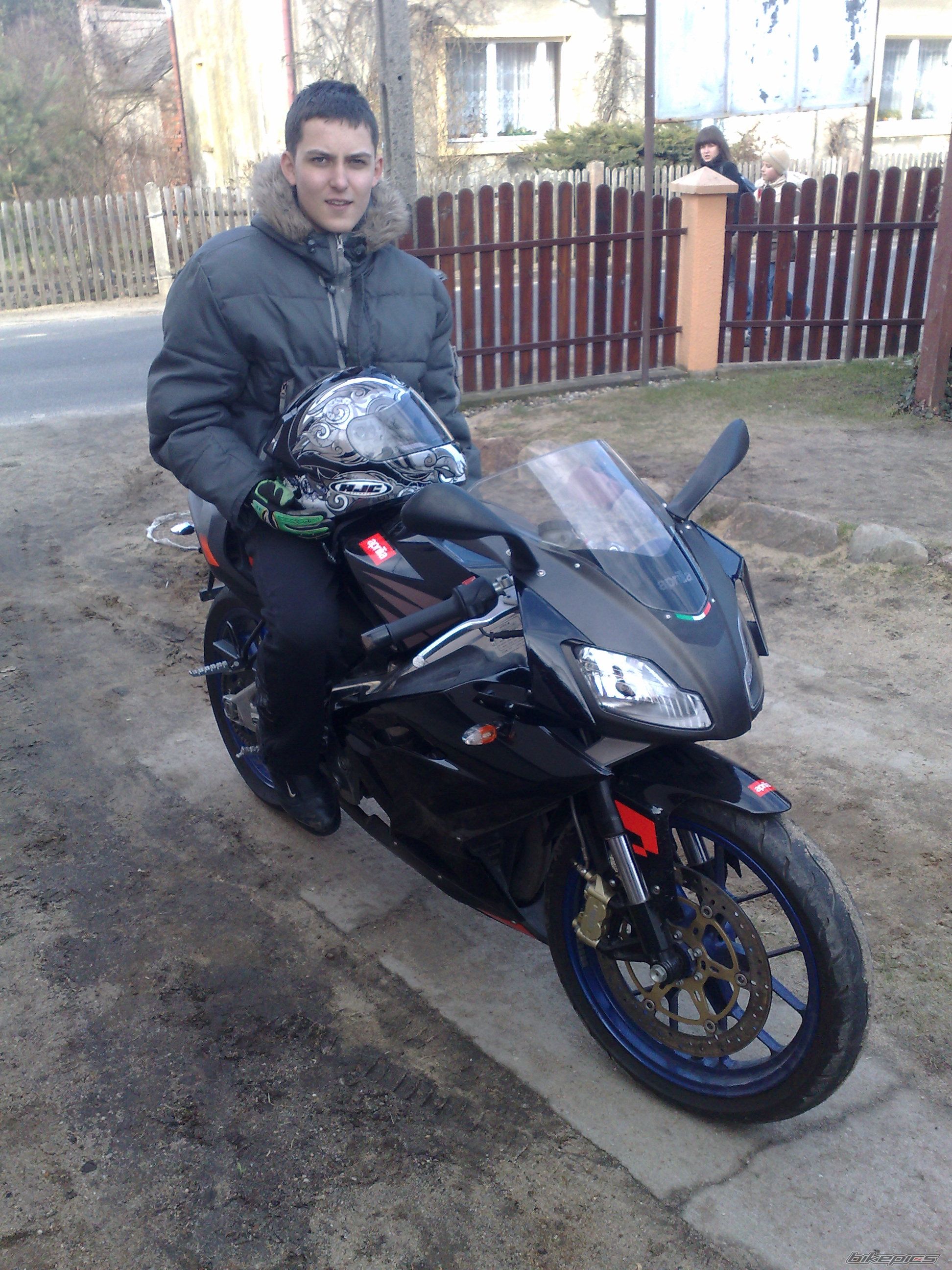 Bike Photo 1612360