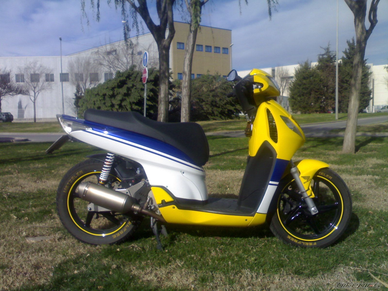 Photo 1612538