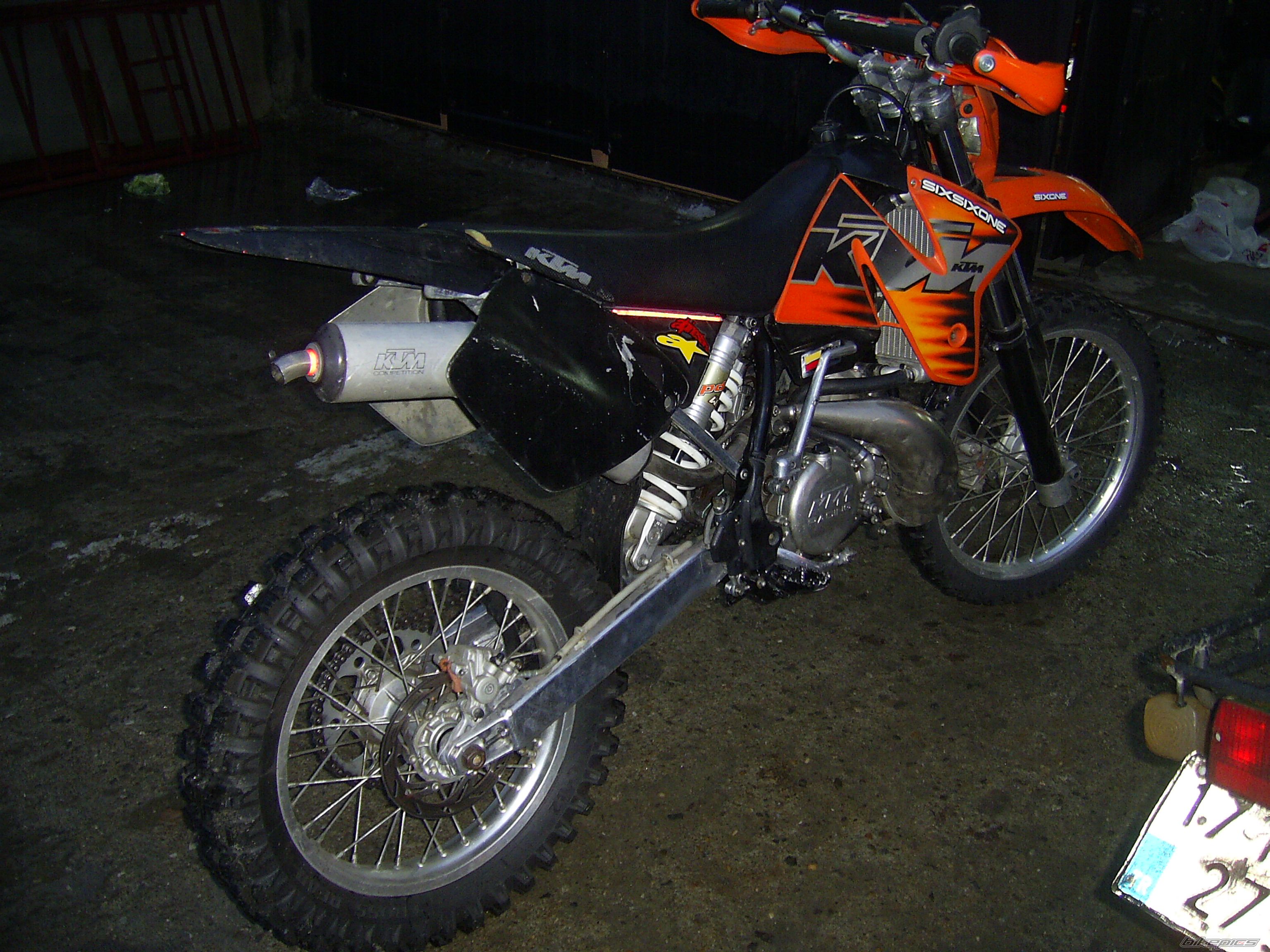 Photo 1612549