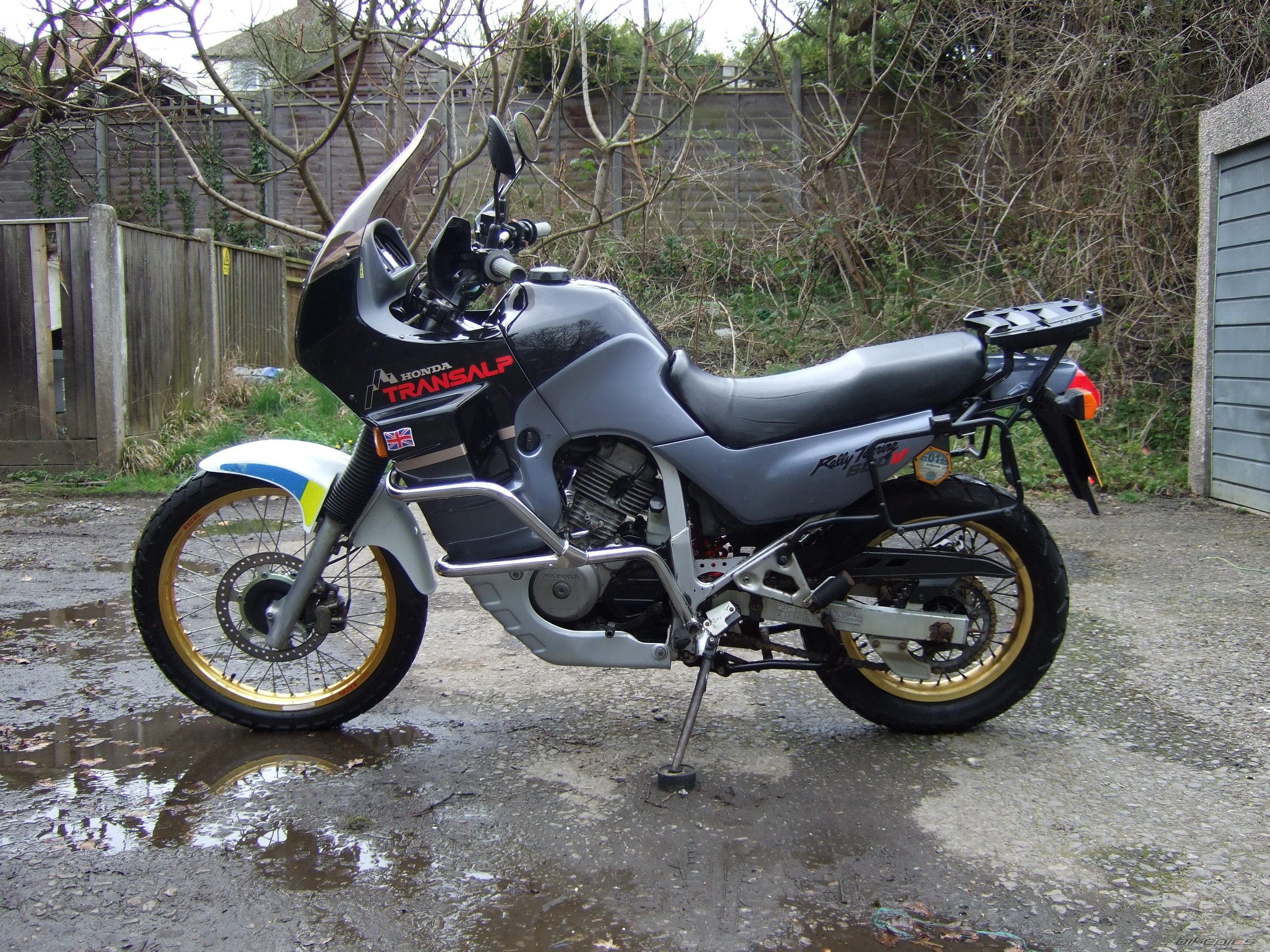 Photo 1612780