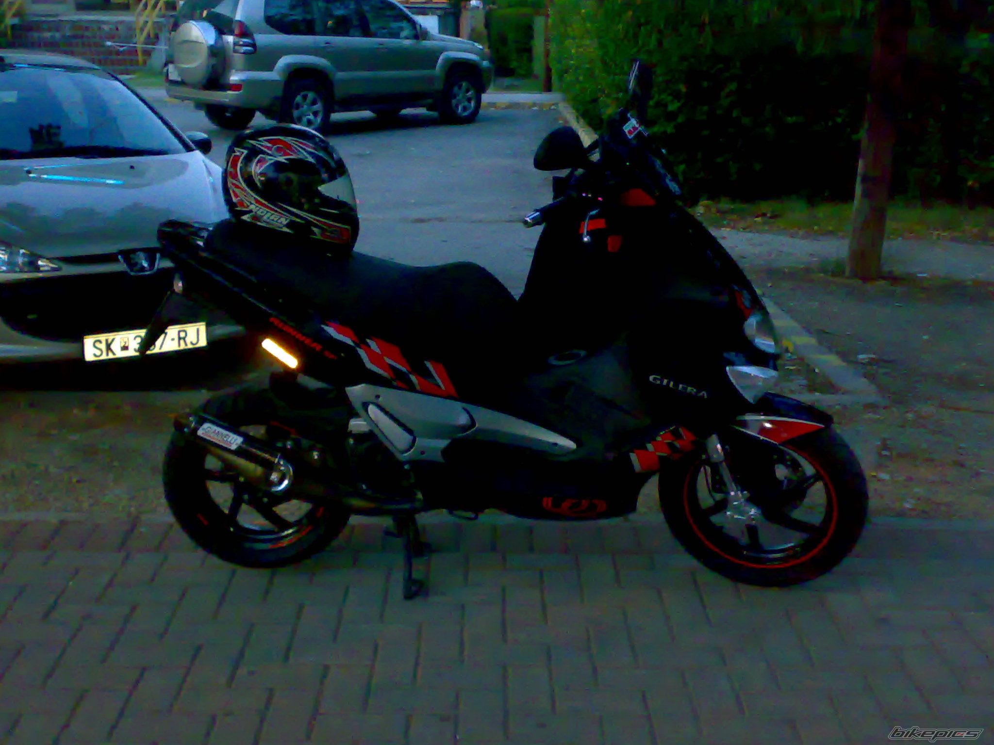 Photo 1612865