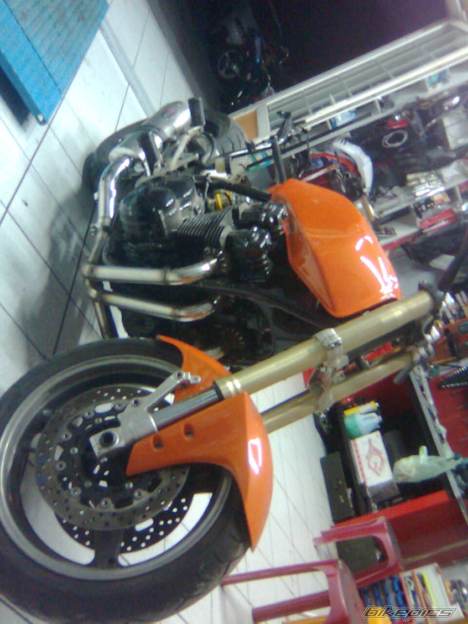 Photo 1612949