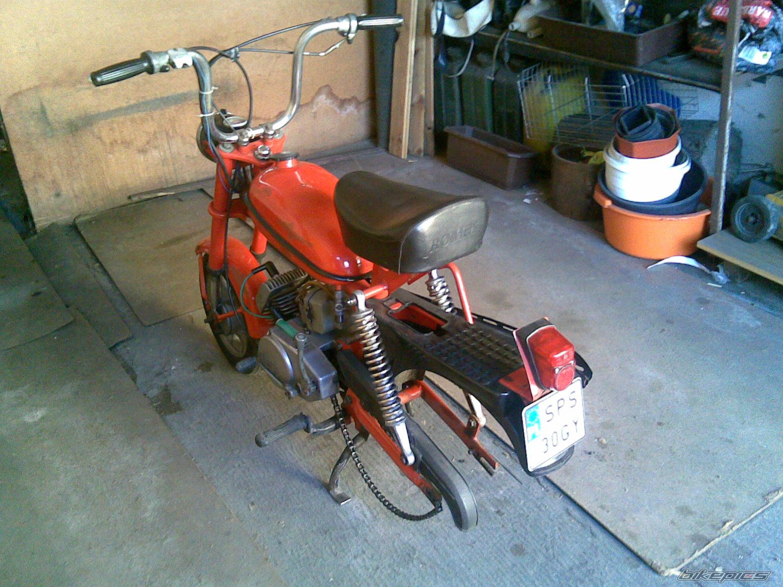 Photo 1612985