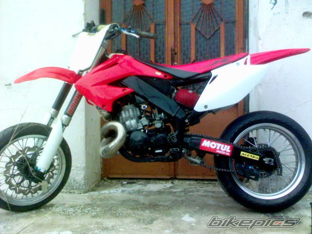 Photo 1612986