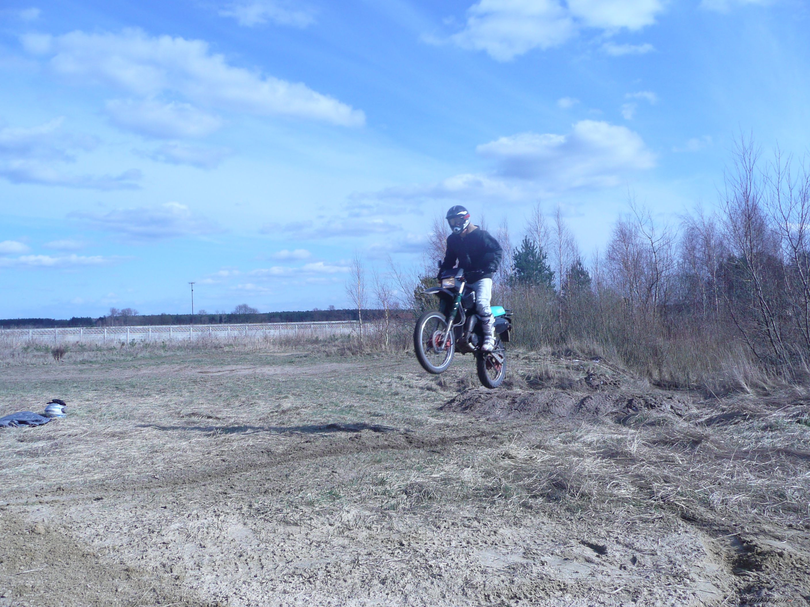 Photo 1613151