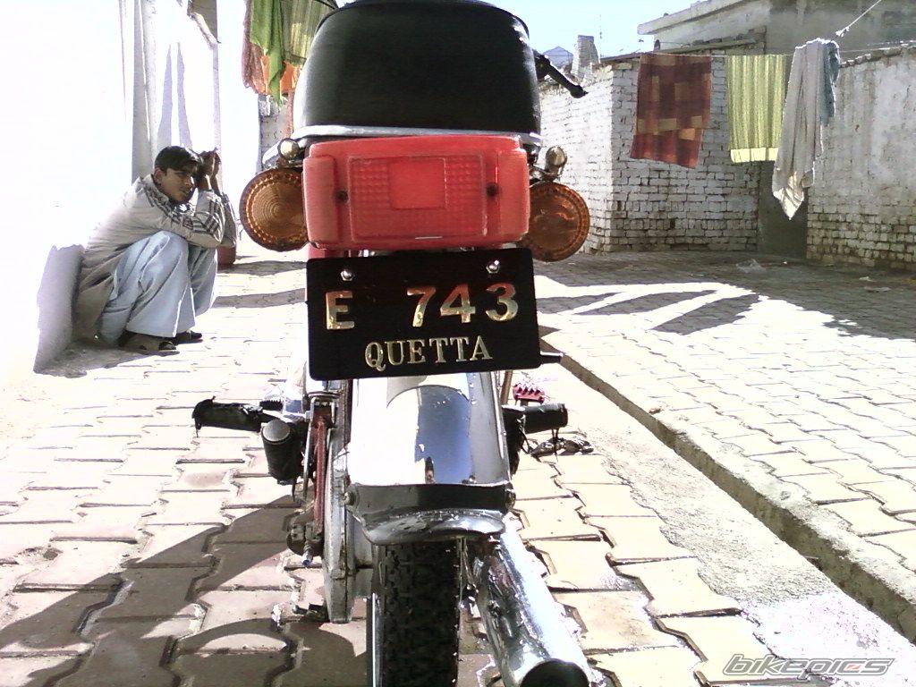 Photo 1613155