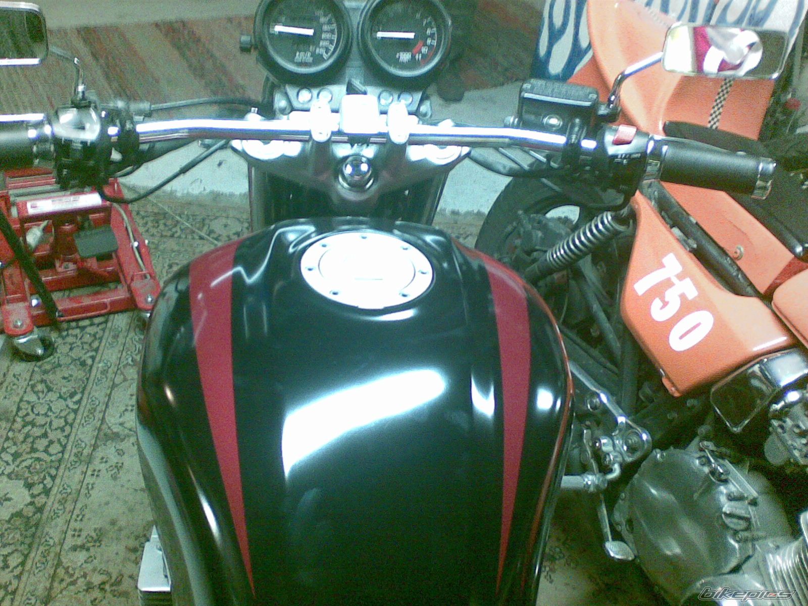 Photo 1613173