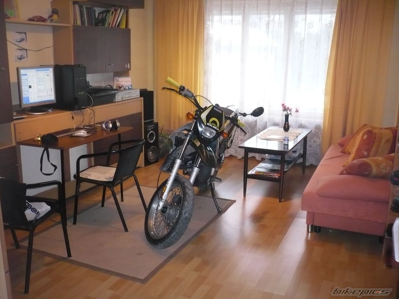 Bike Photo 1613306