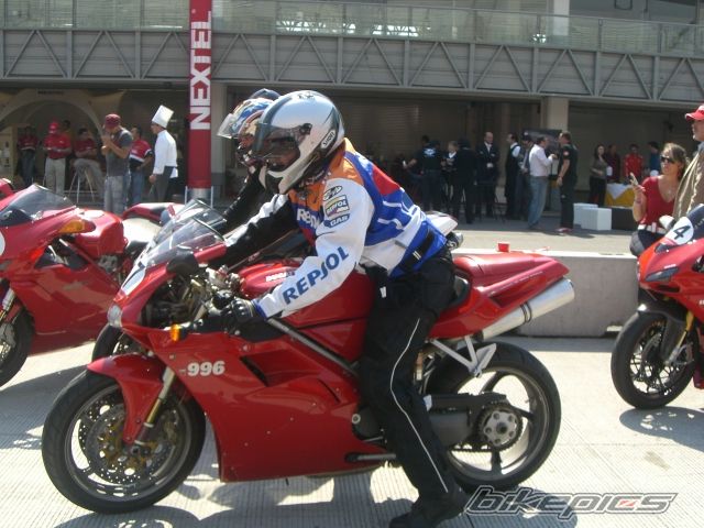 Photo 1613335