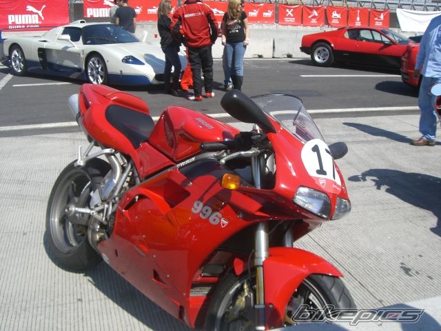 Photo 1613342