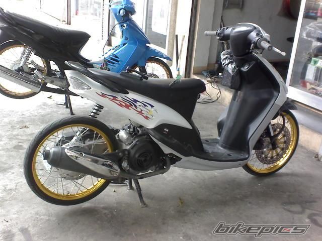 Photo 1613480