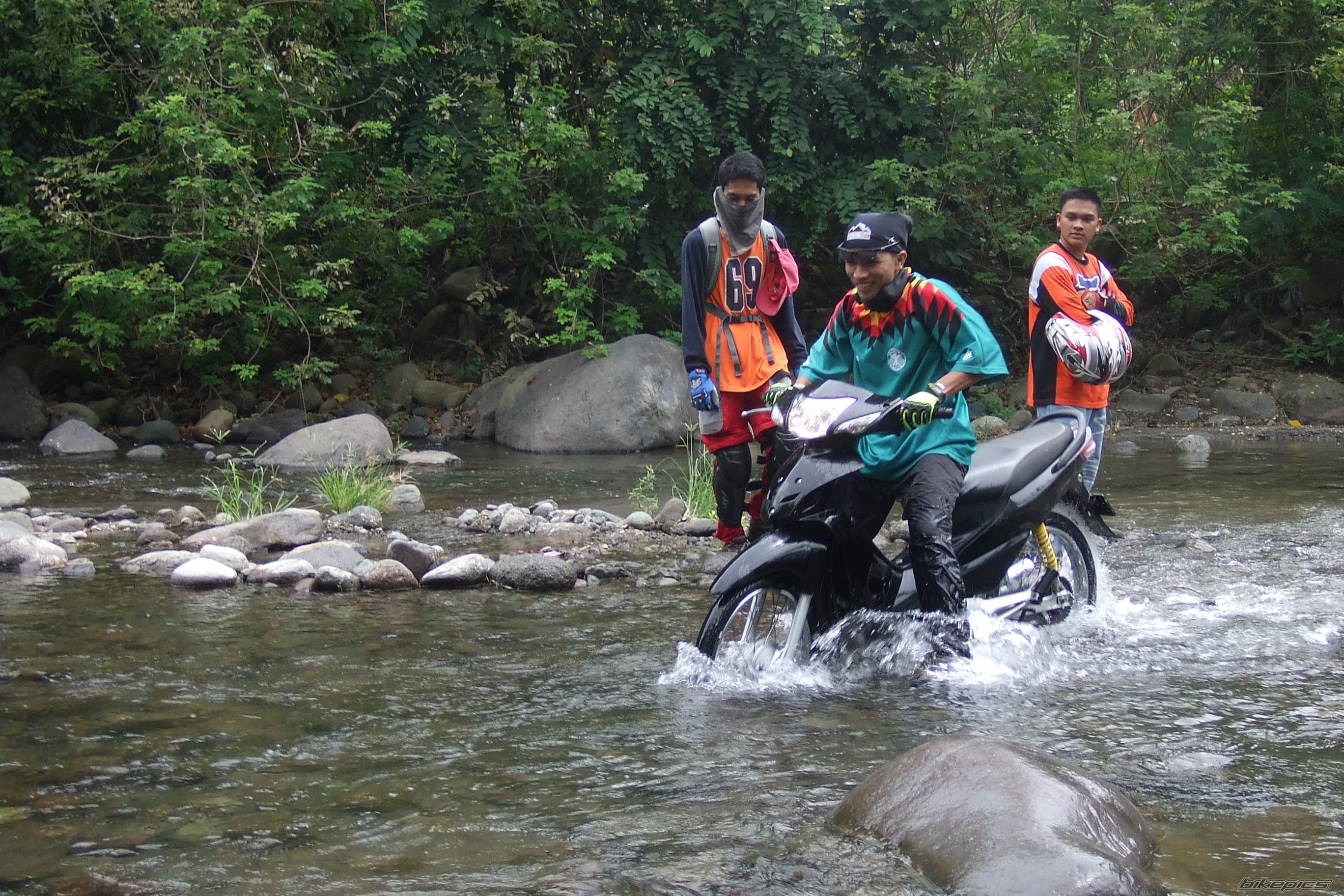 Photo 1613514