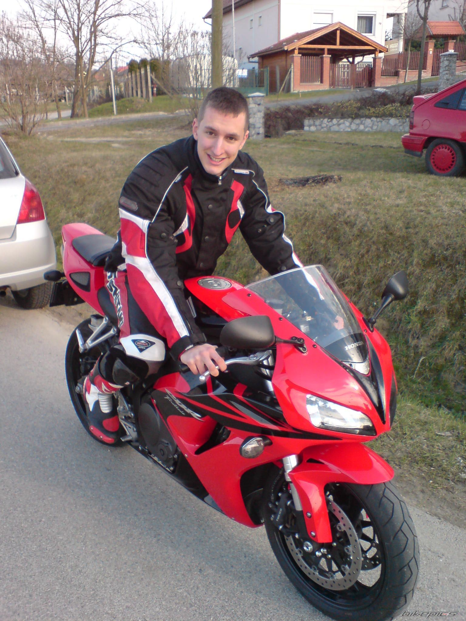 Bike Photo 1613567