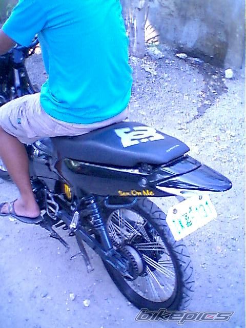Photo 1613587