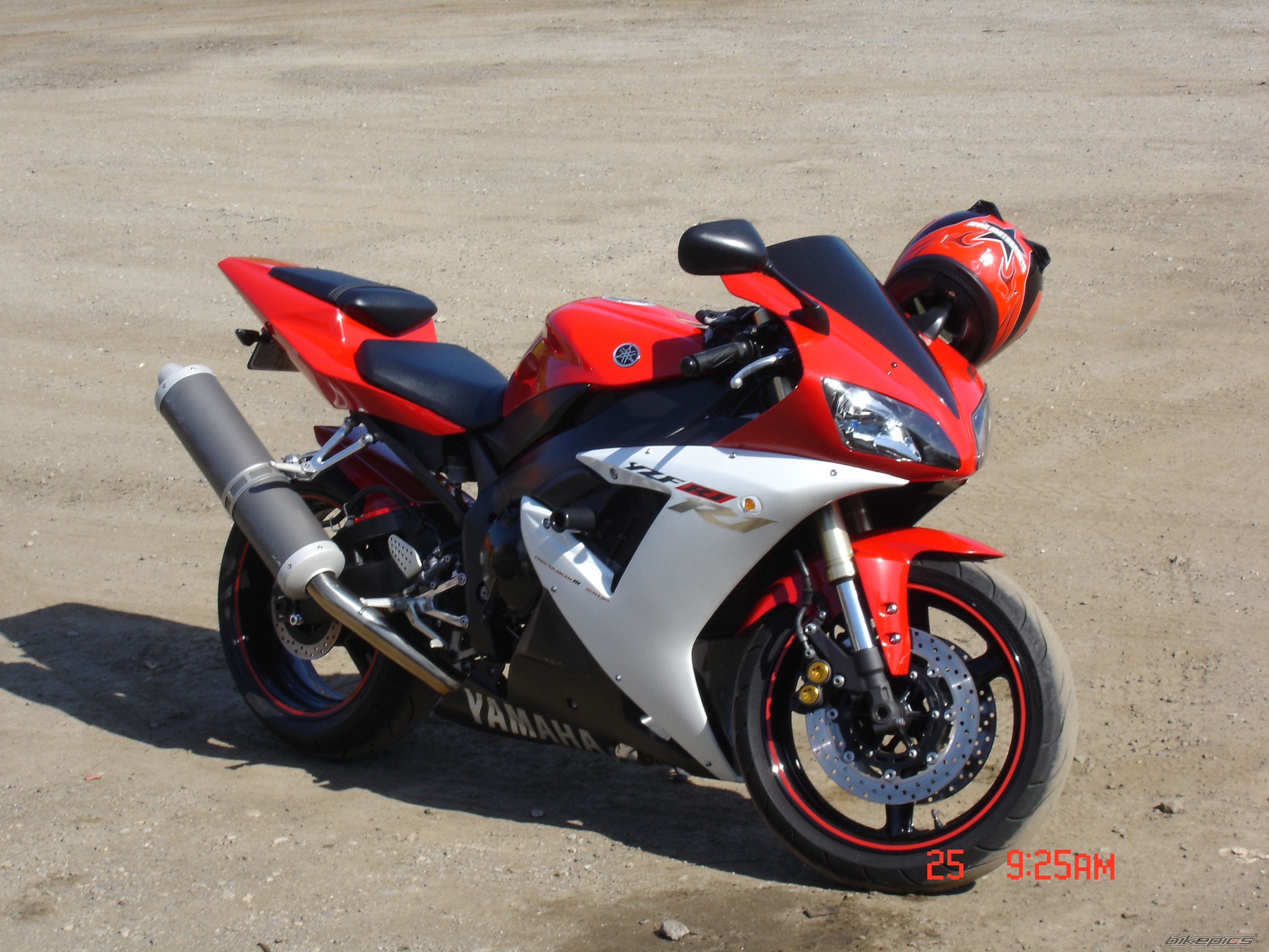 Photo 1613785