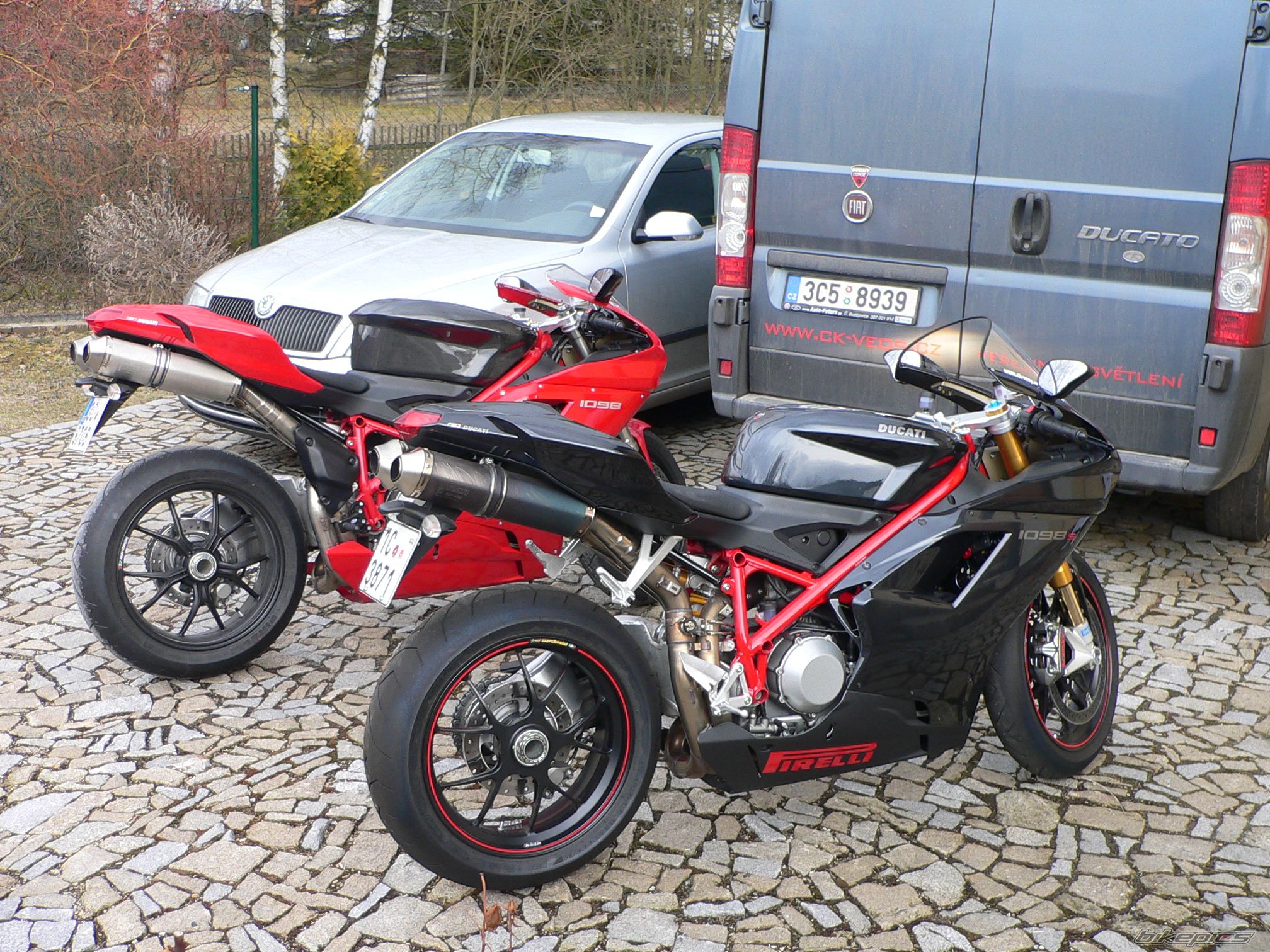 Bike Photo 1613815