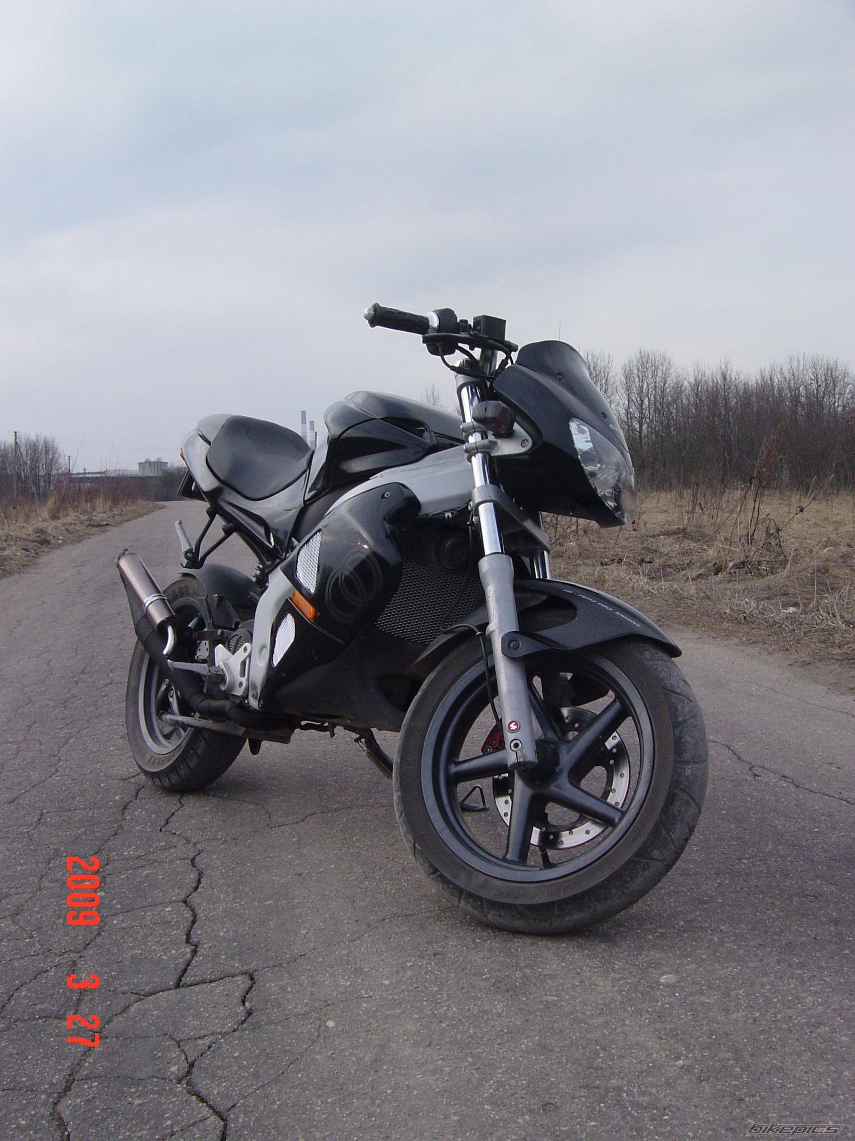 Photo 1613927