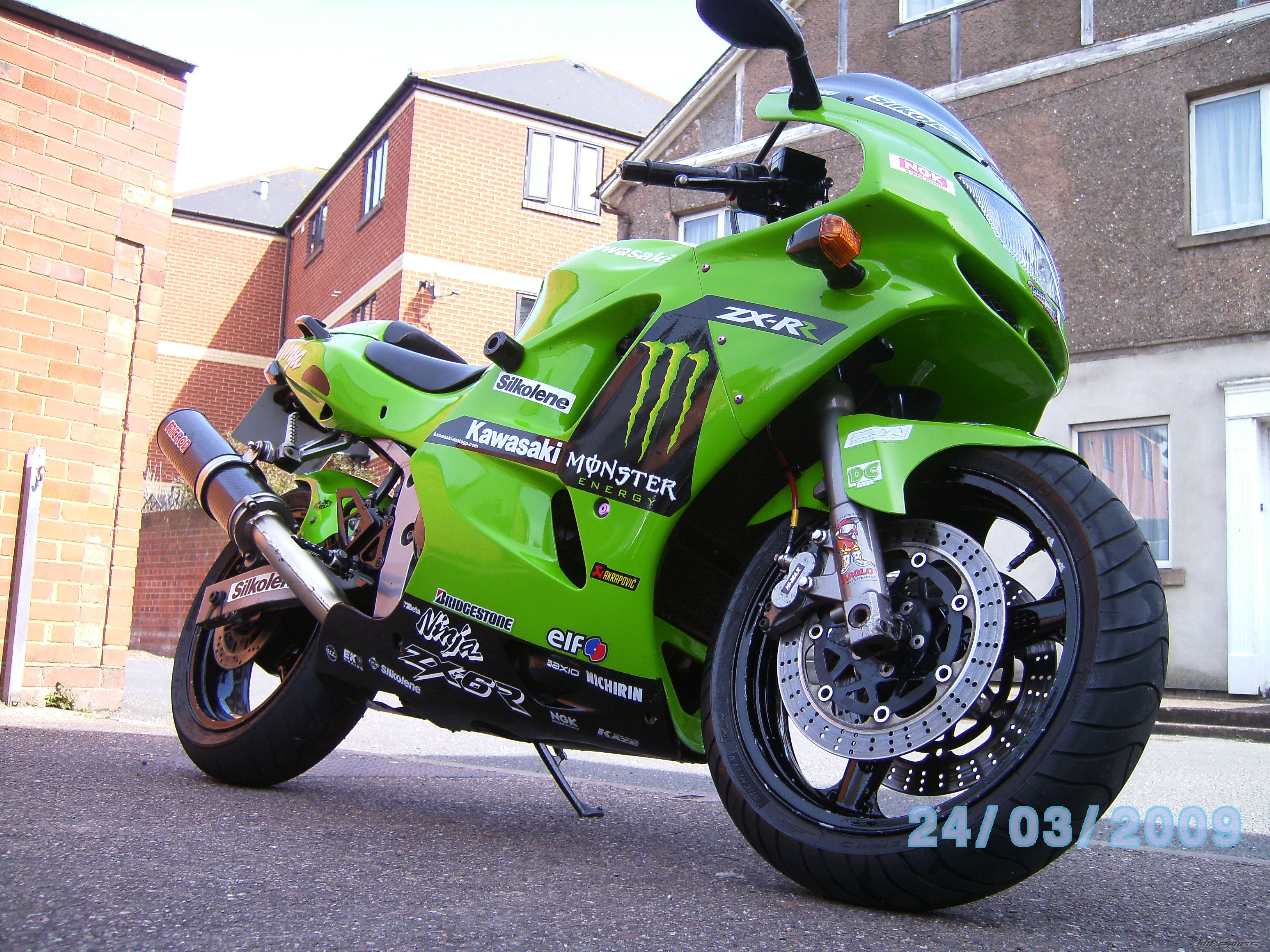 Photo 1613986
