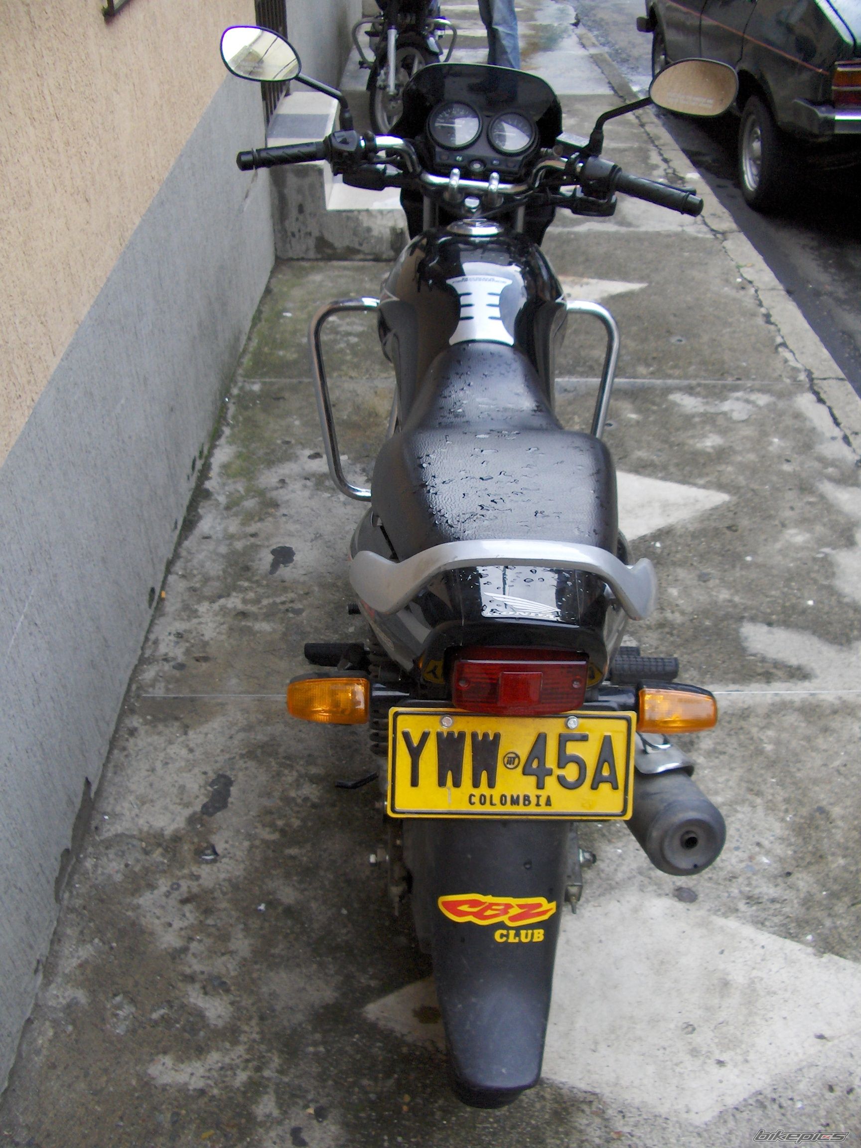 Photo 1614212