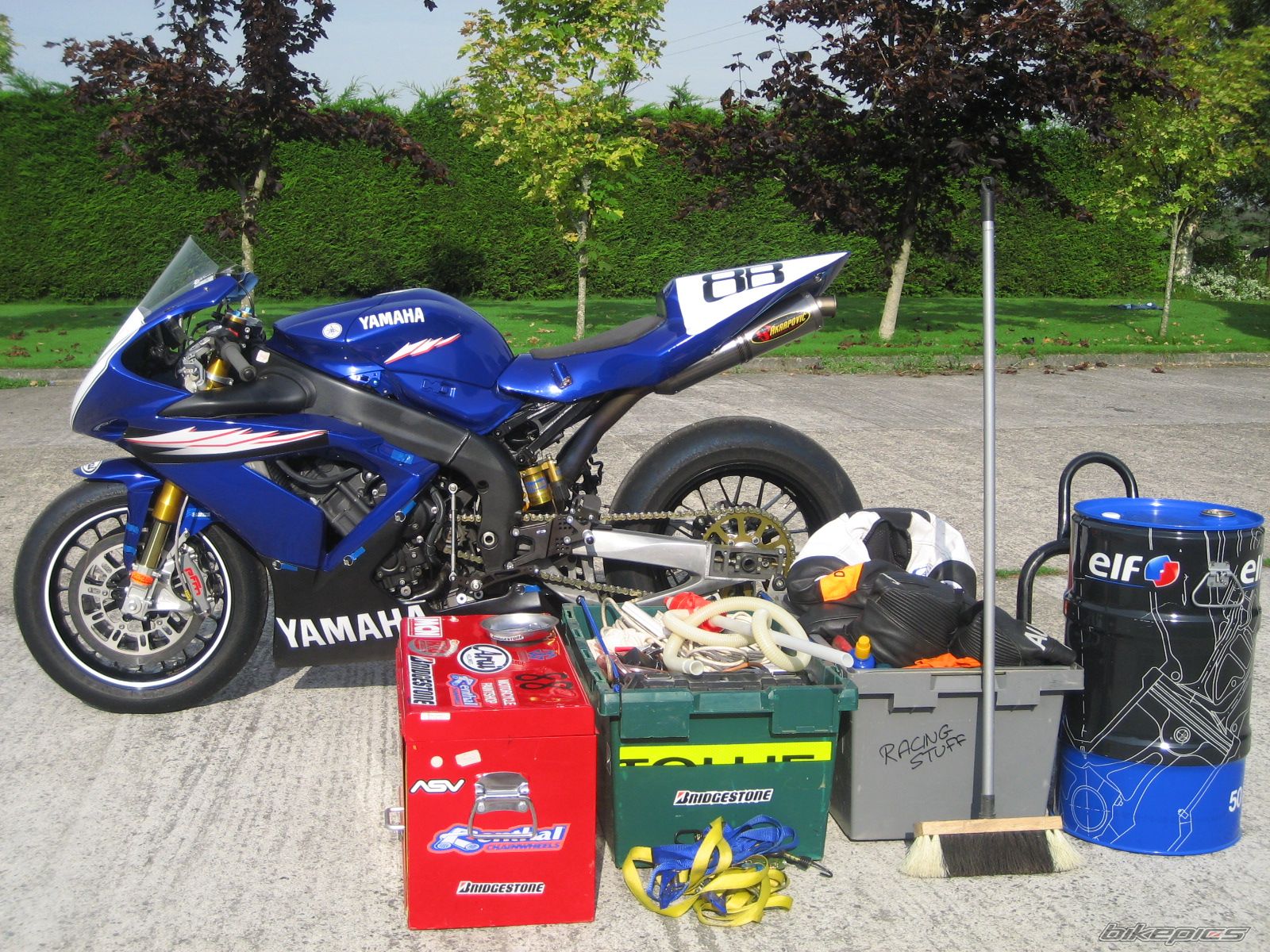 Photo 1614336