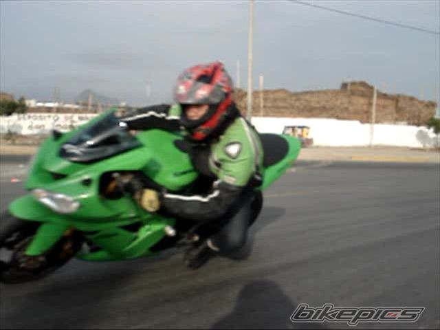 Photo 1614383