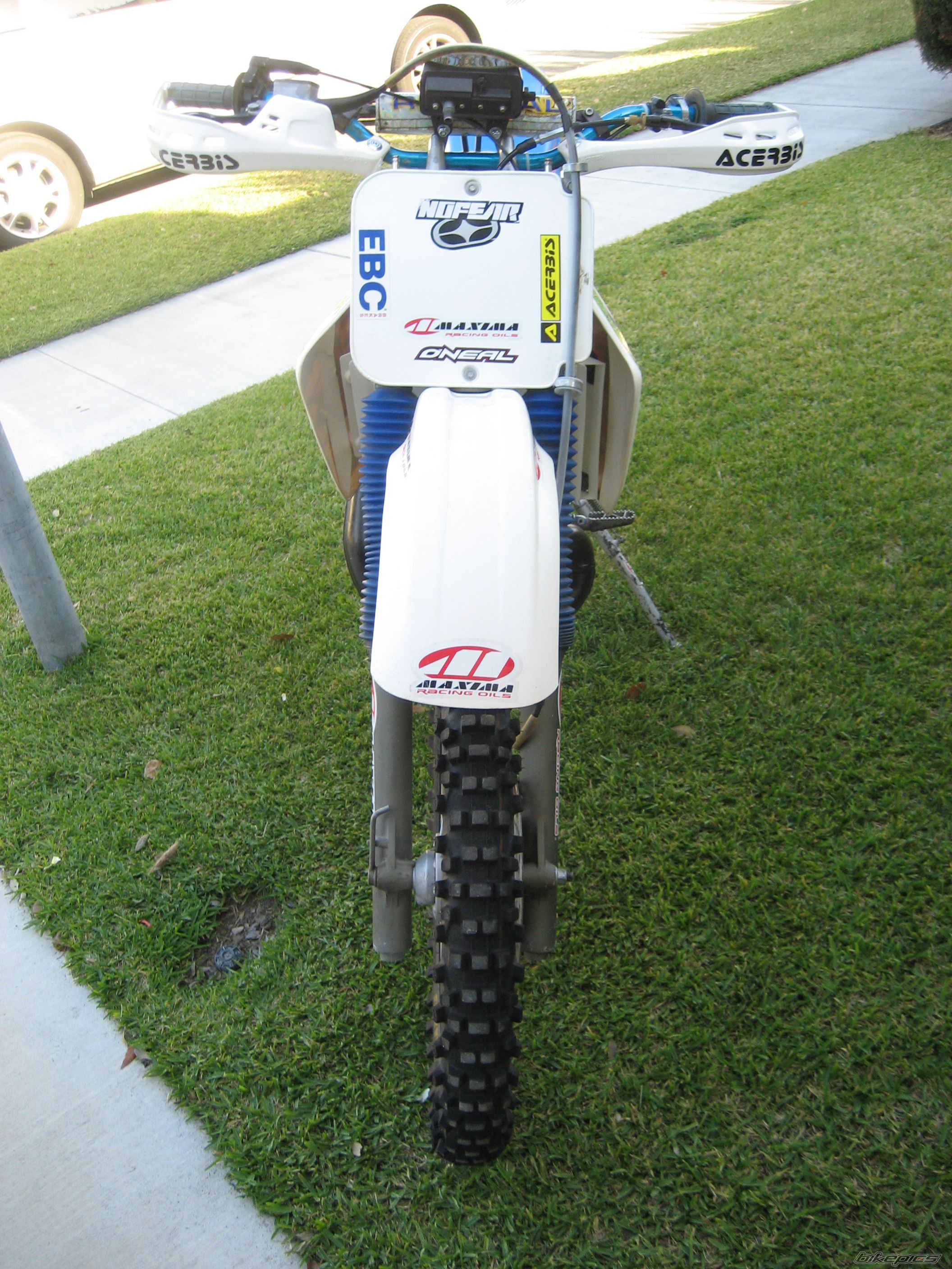 Photo 1614384