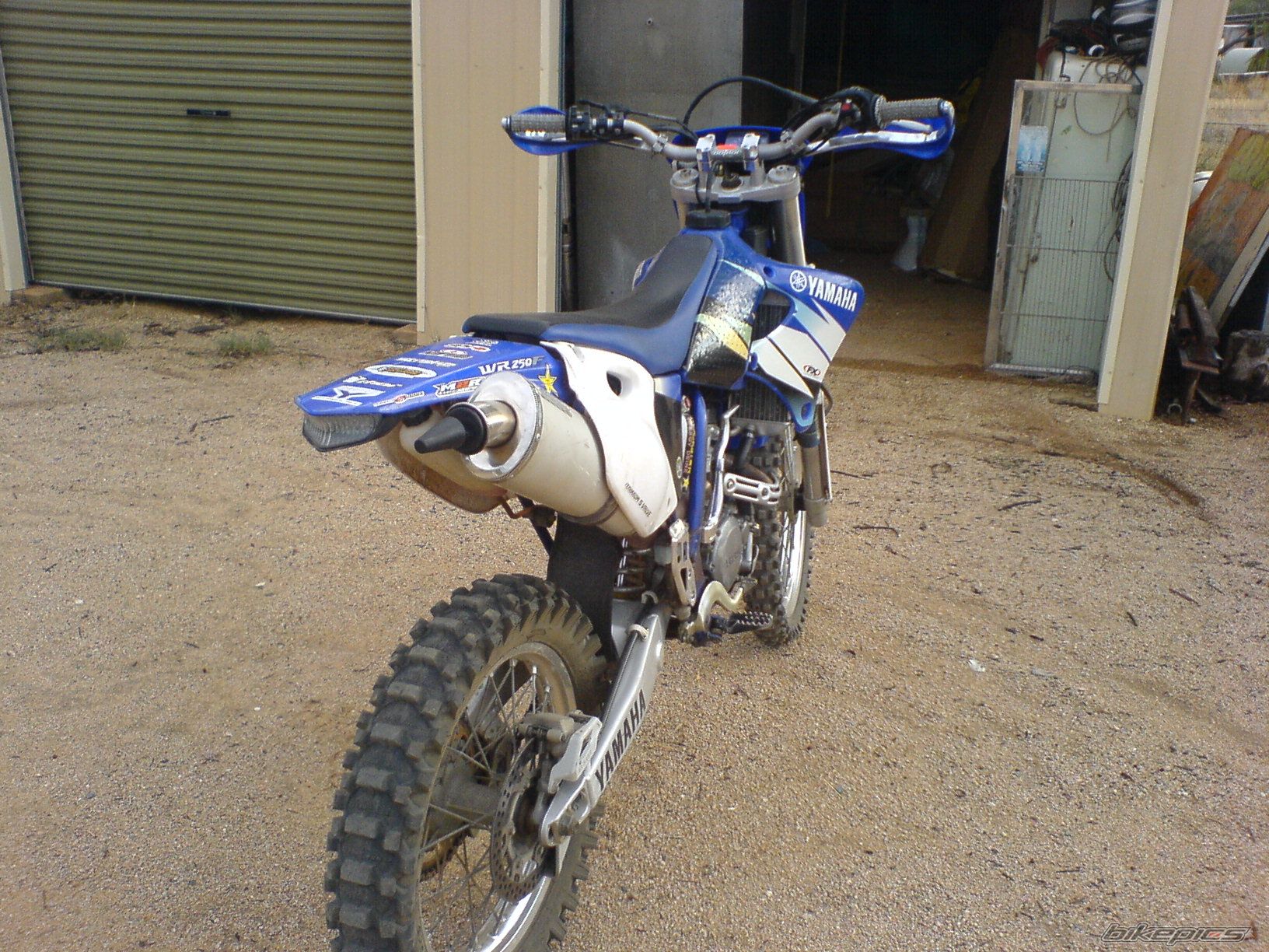 Photo 1614409
