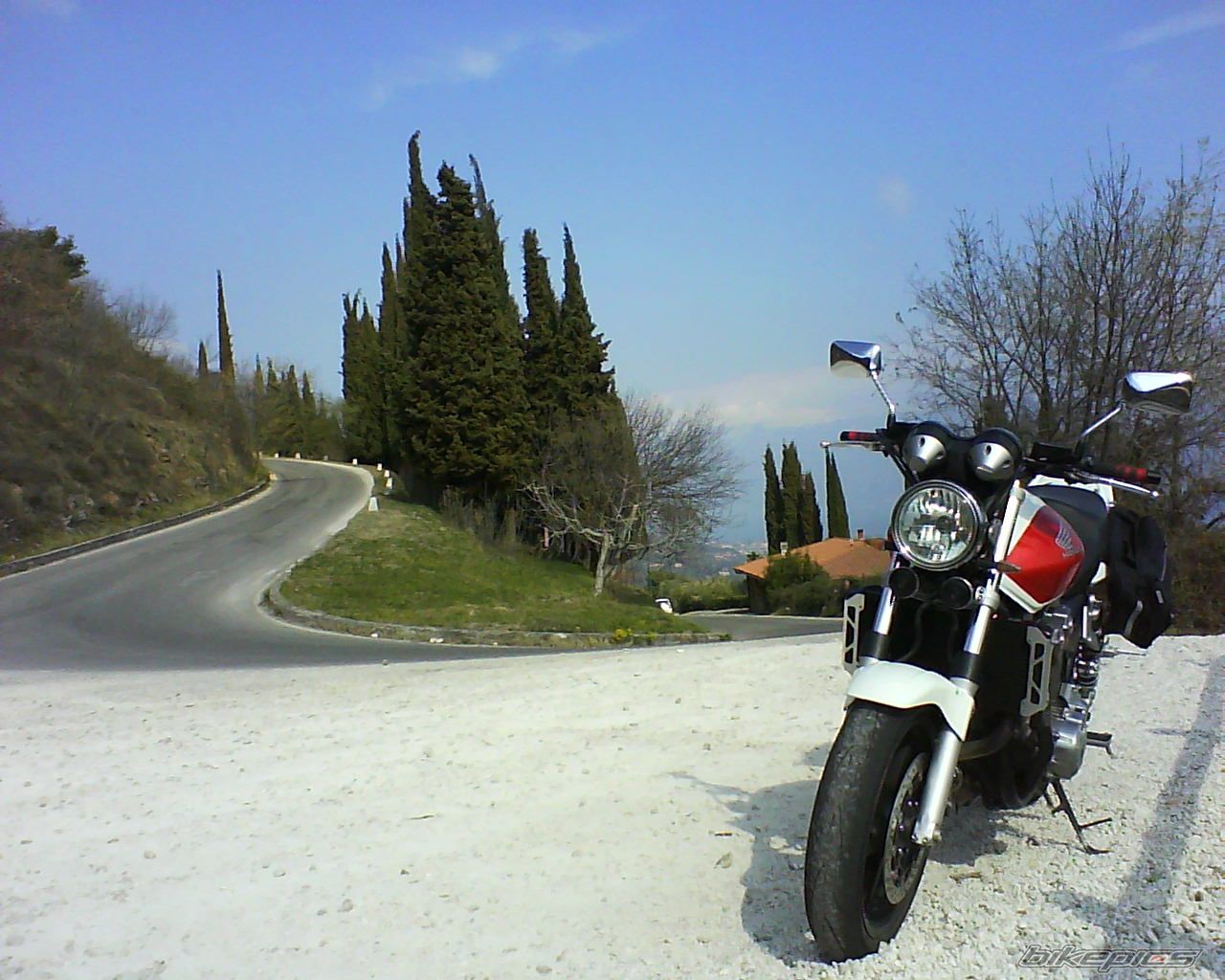 Photo 1614475