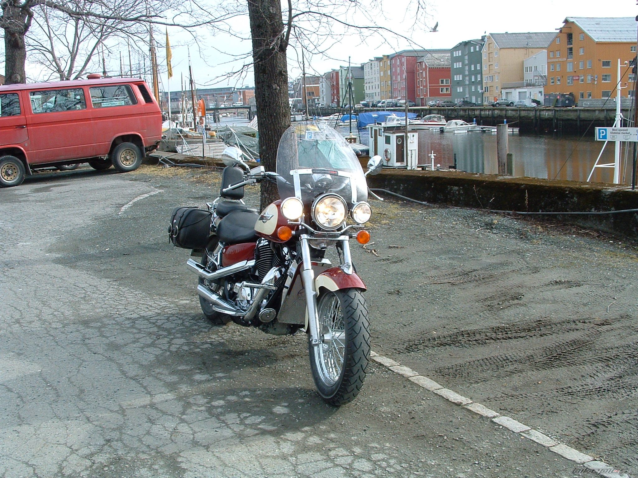Photo 1614480