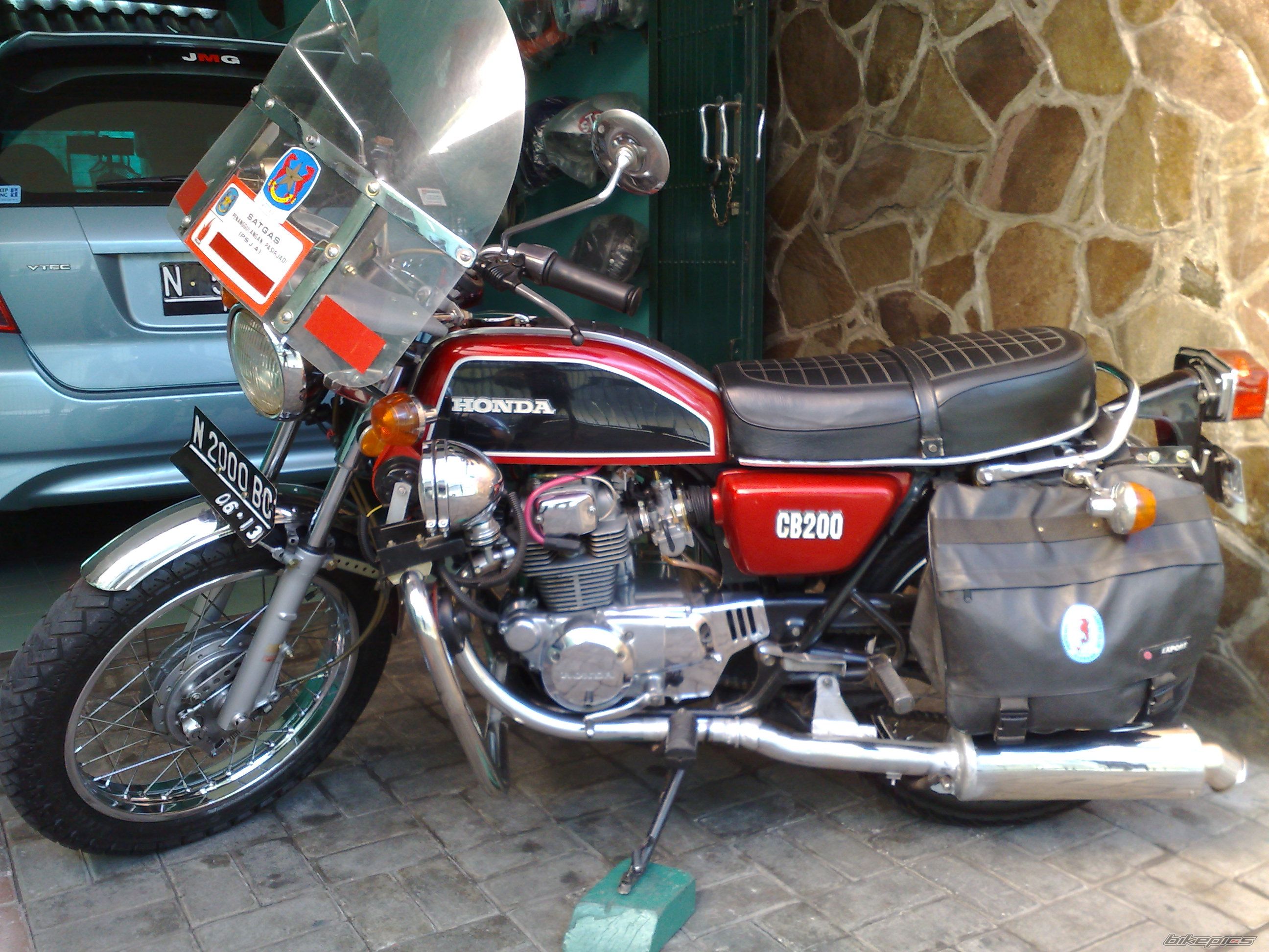 Photo 1614516