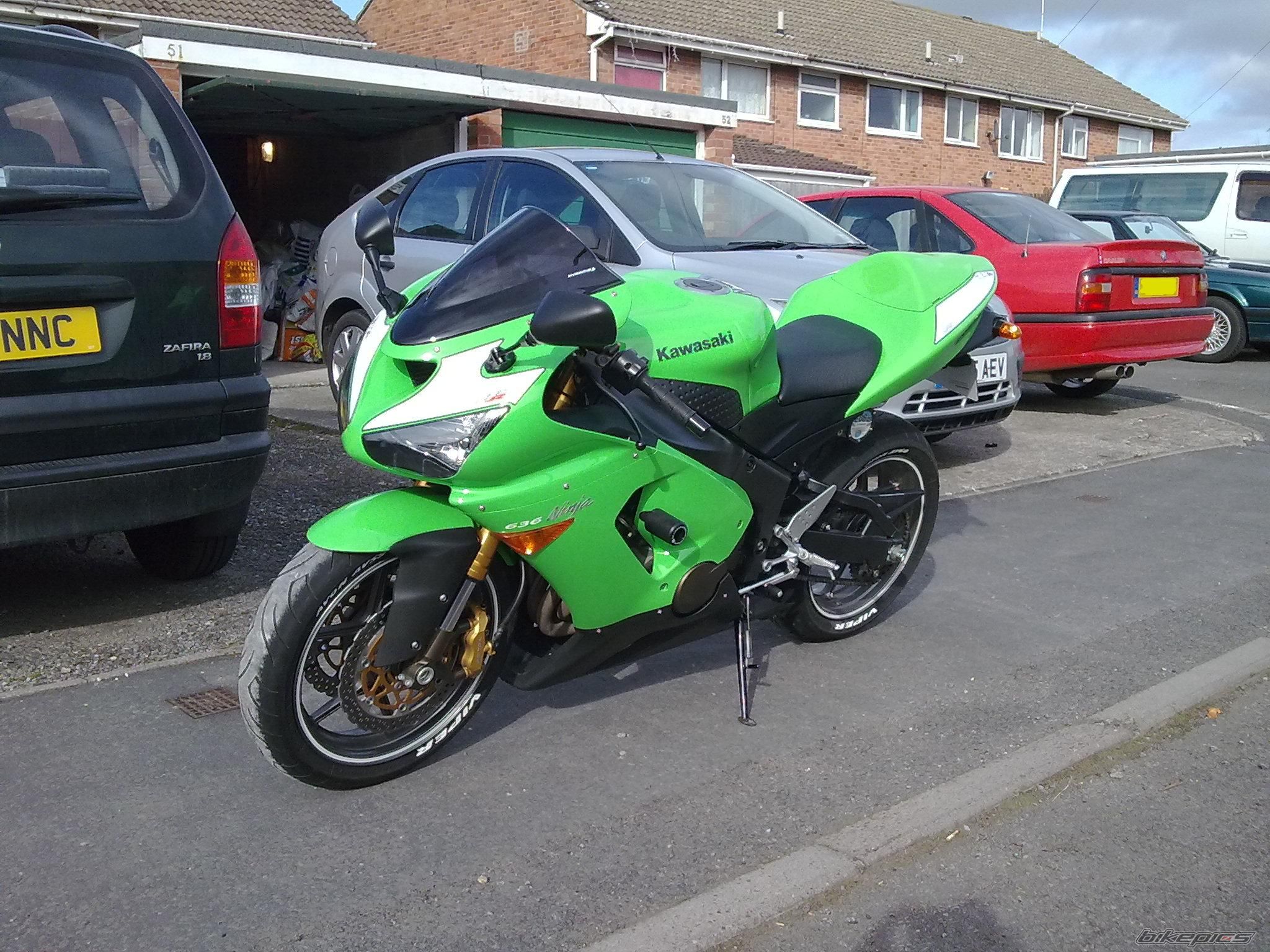 Photo 1614709