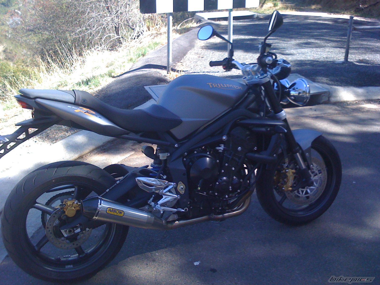 Photo 1614824