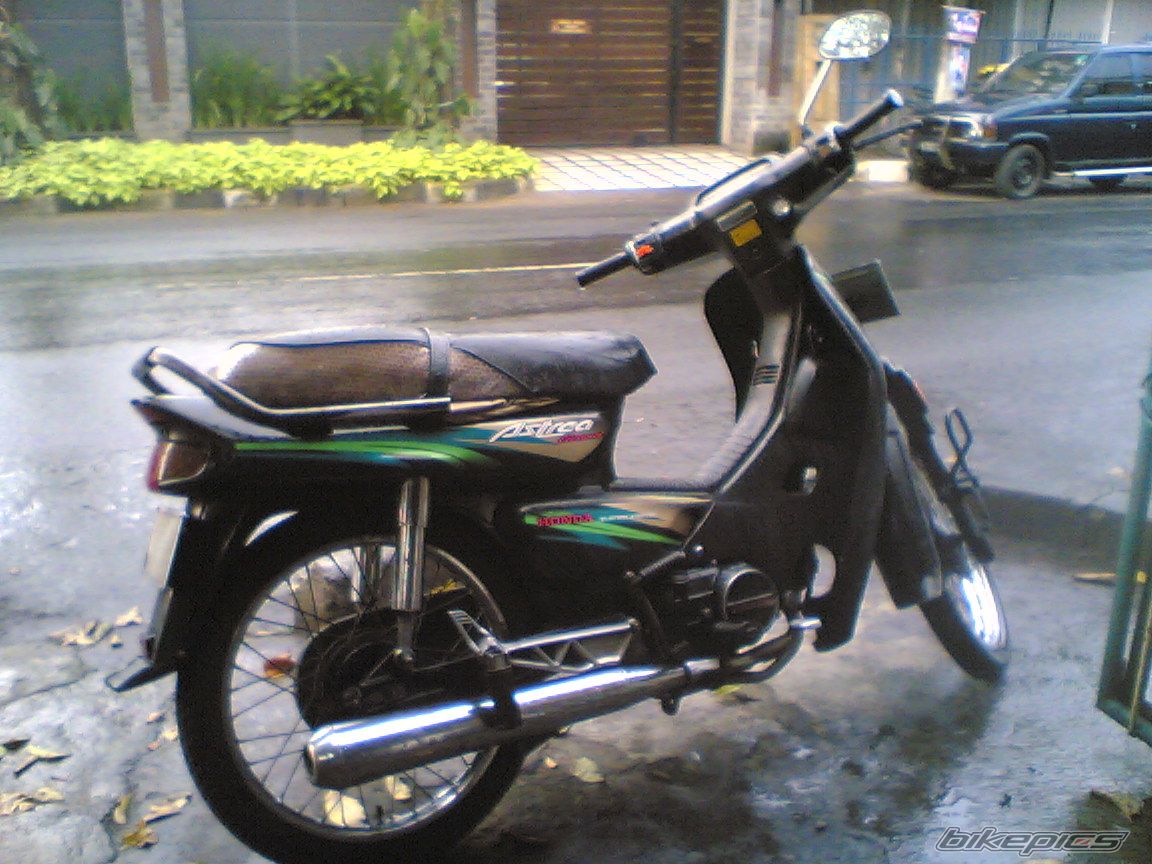 Photo 1614848