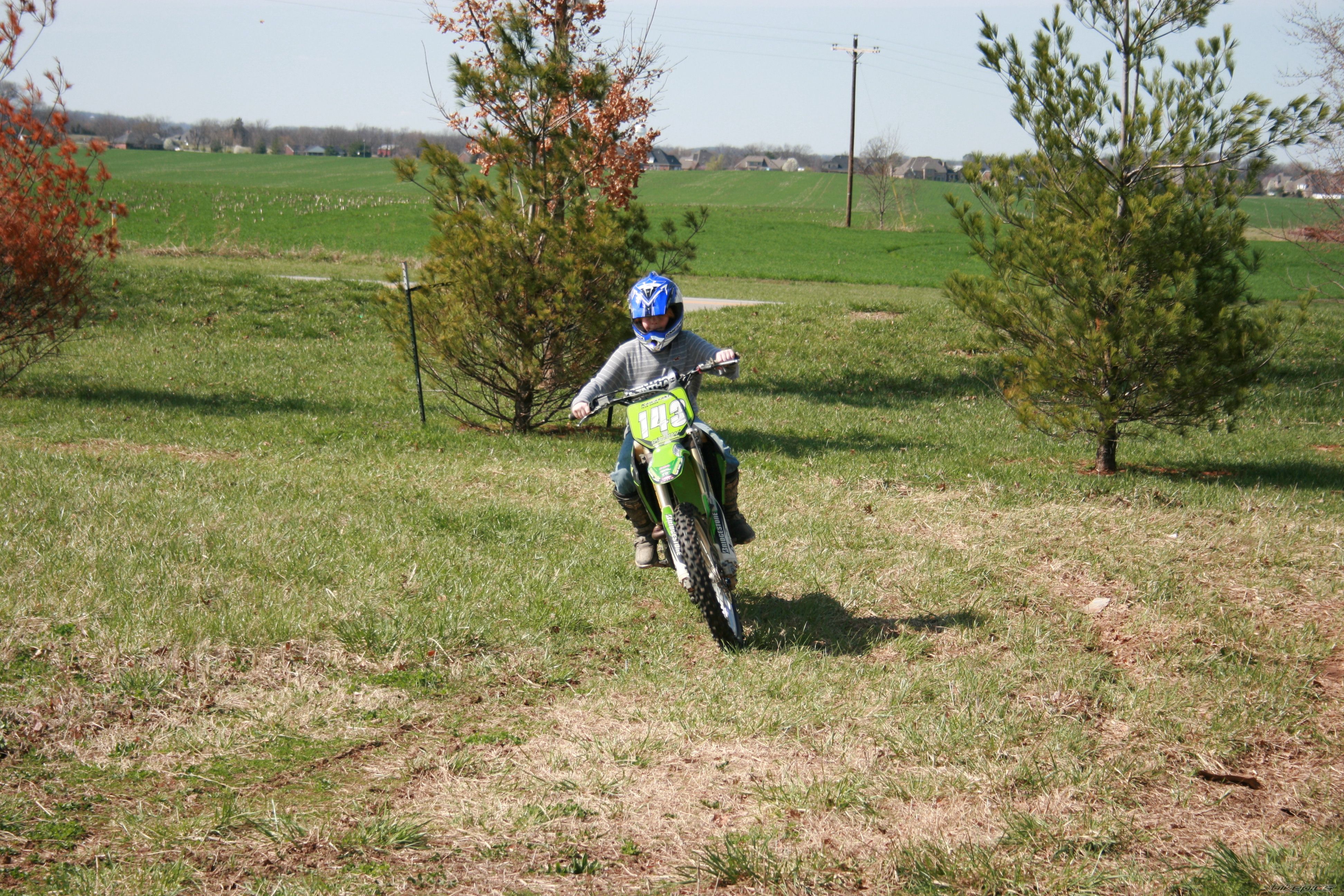 Photo 1614893