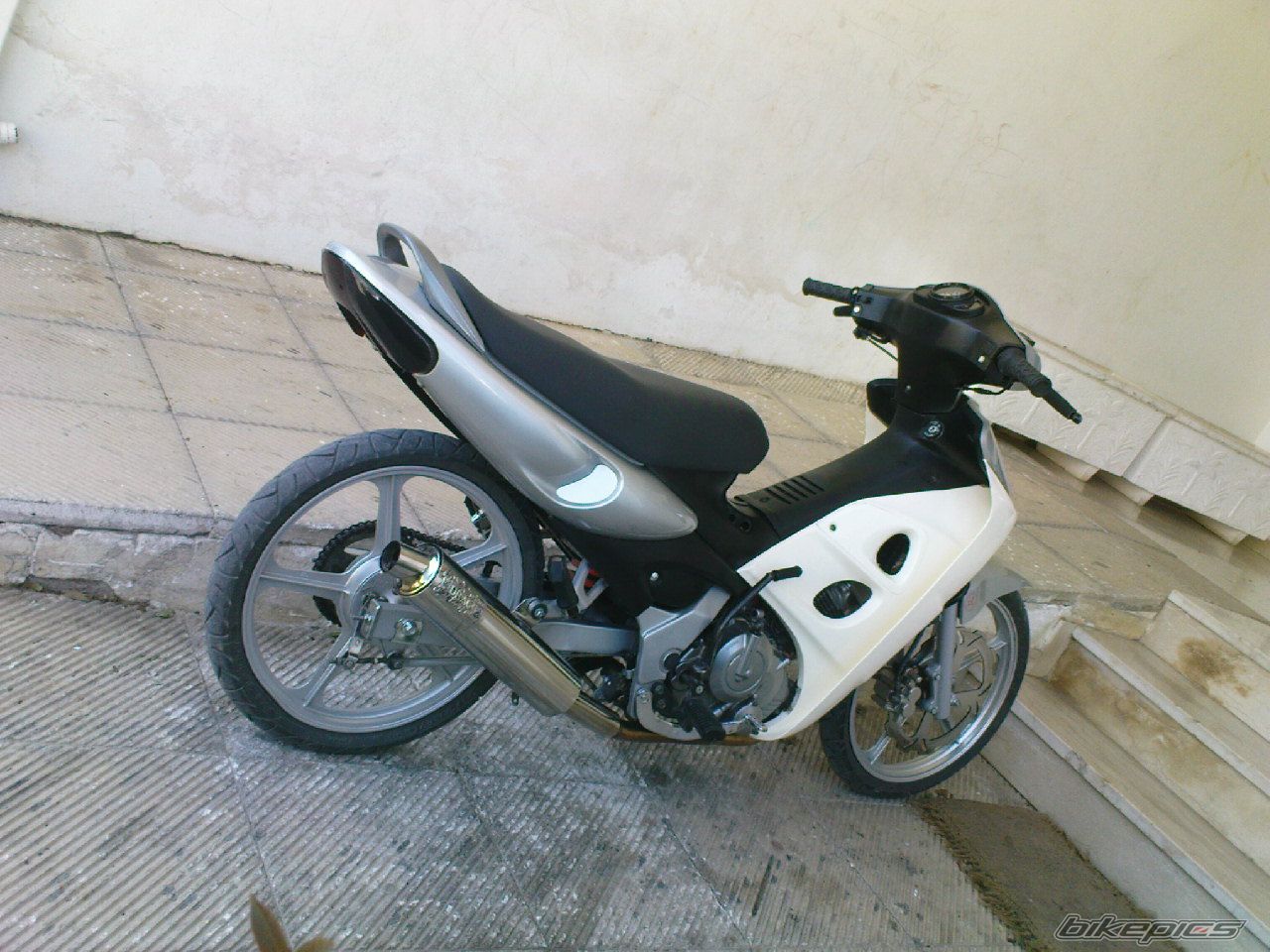 Photo 1614968