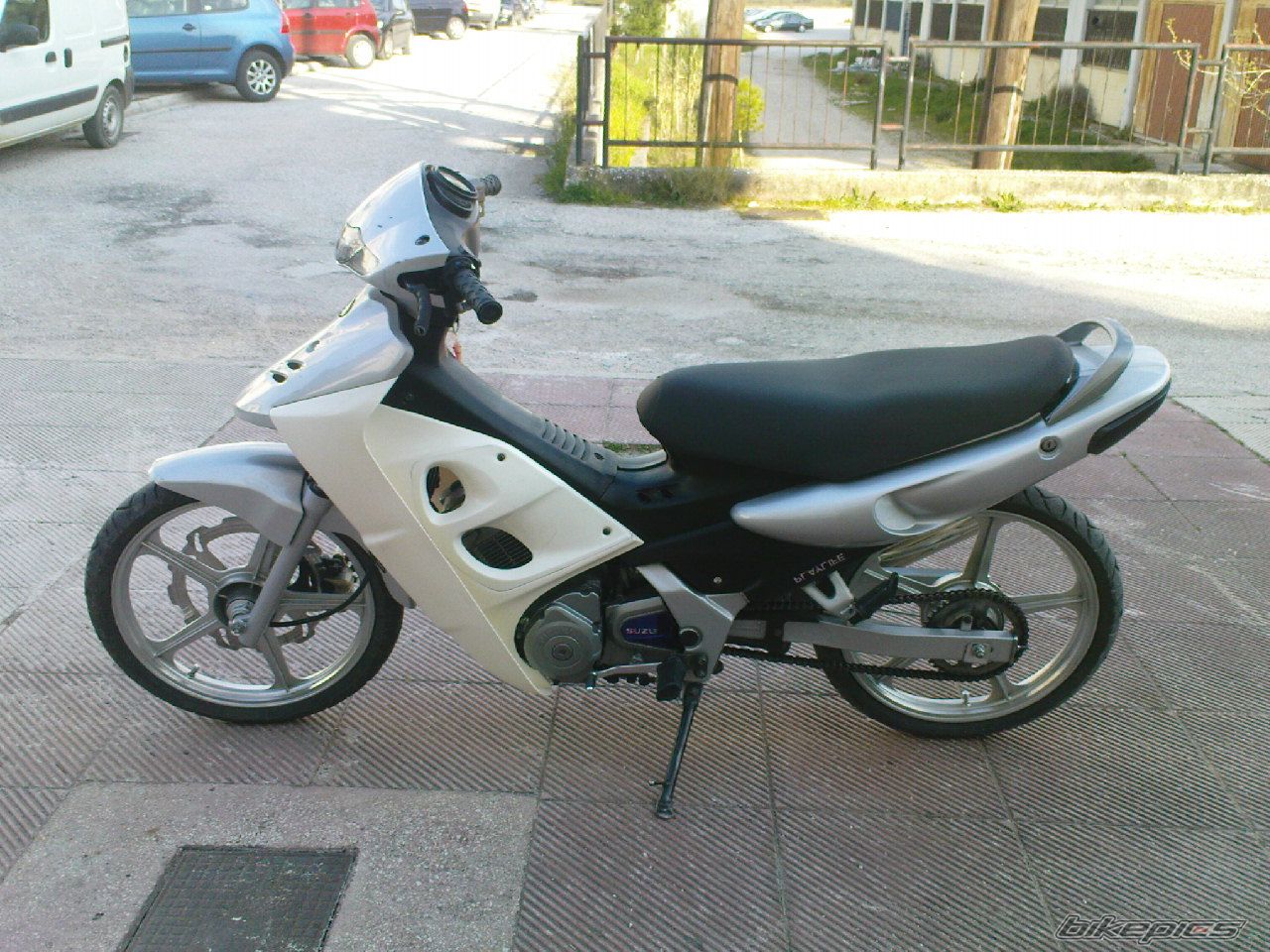 Photo 1614974