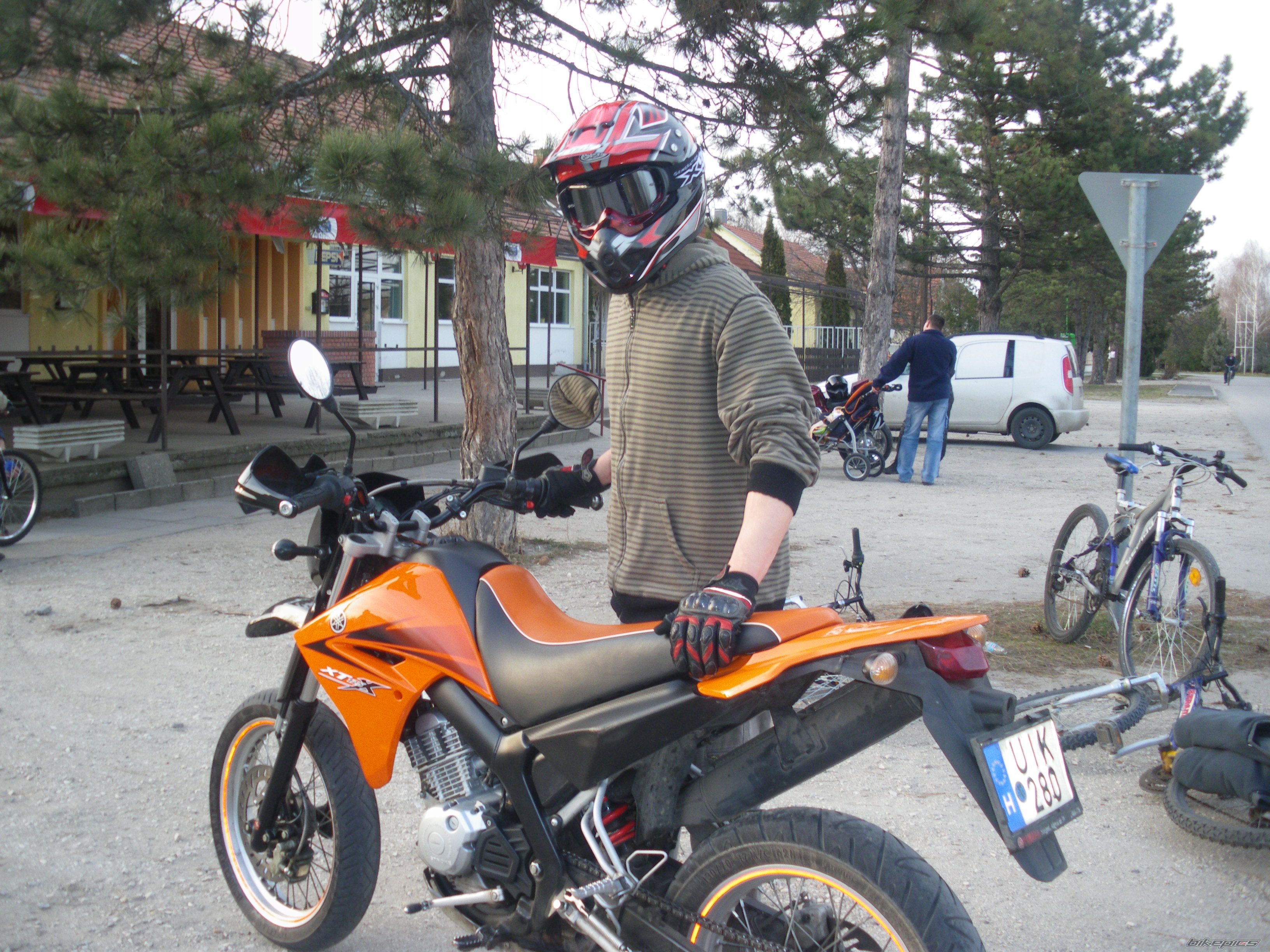 Photo 1615249