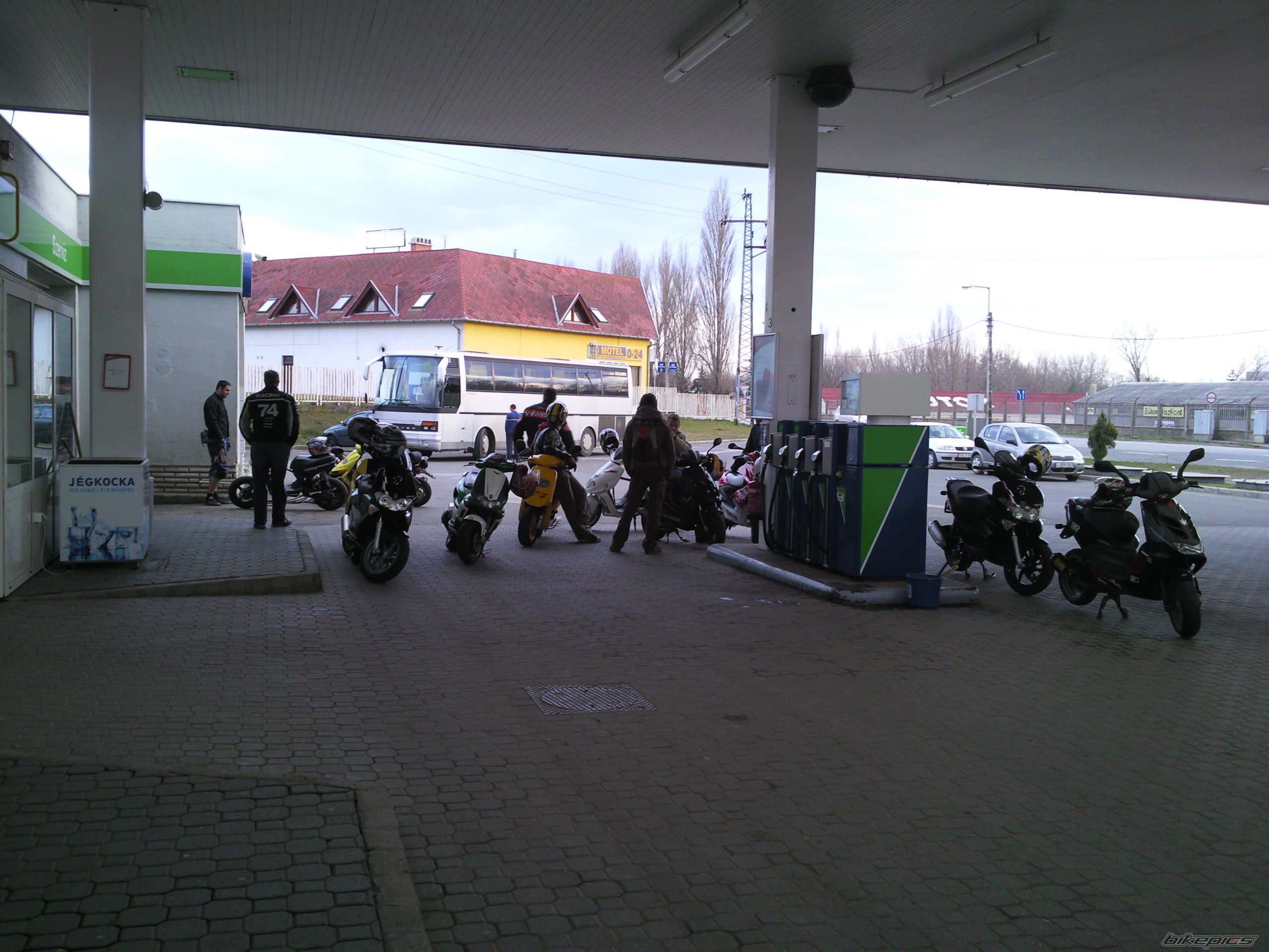 Photo 1615319