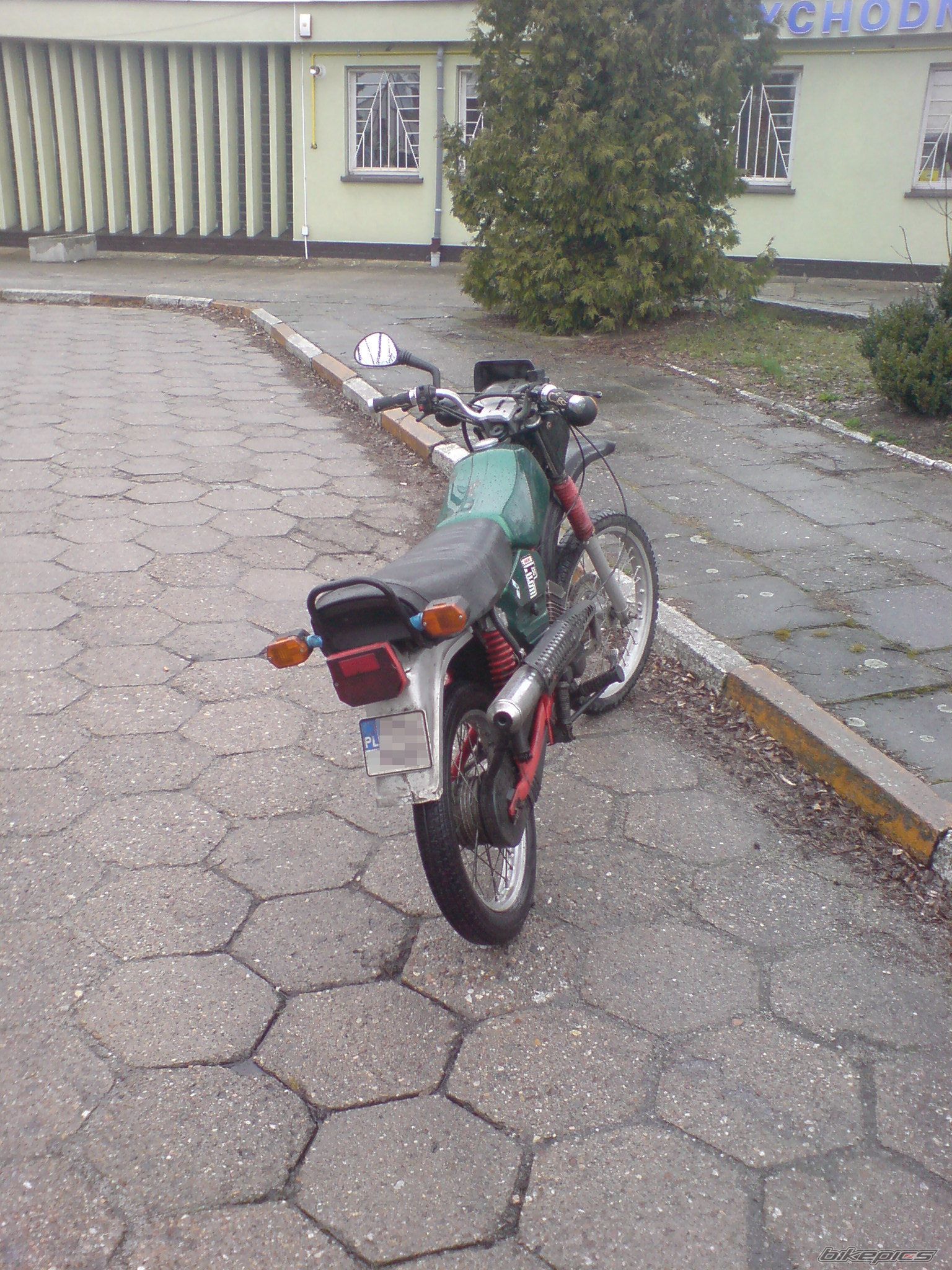 Photo 1615337