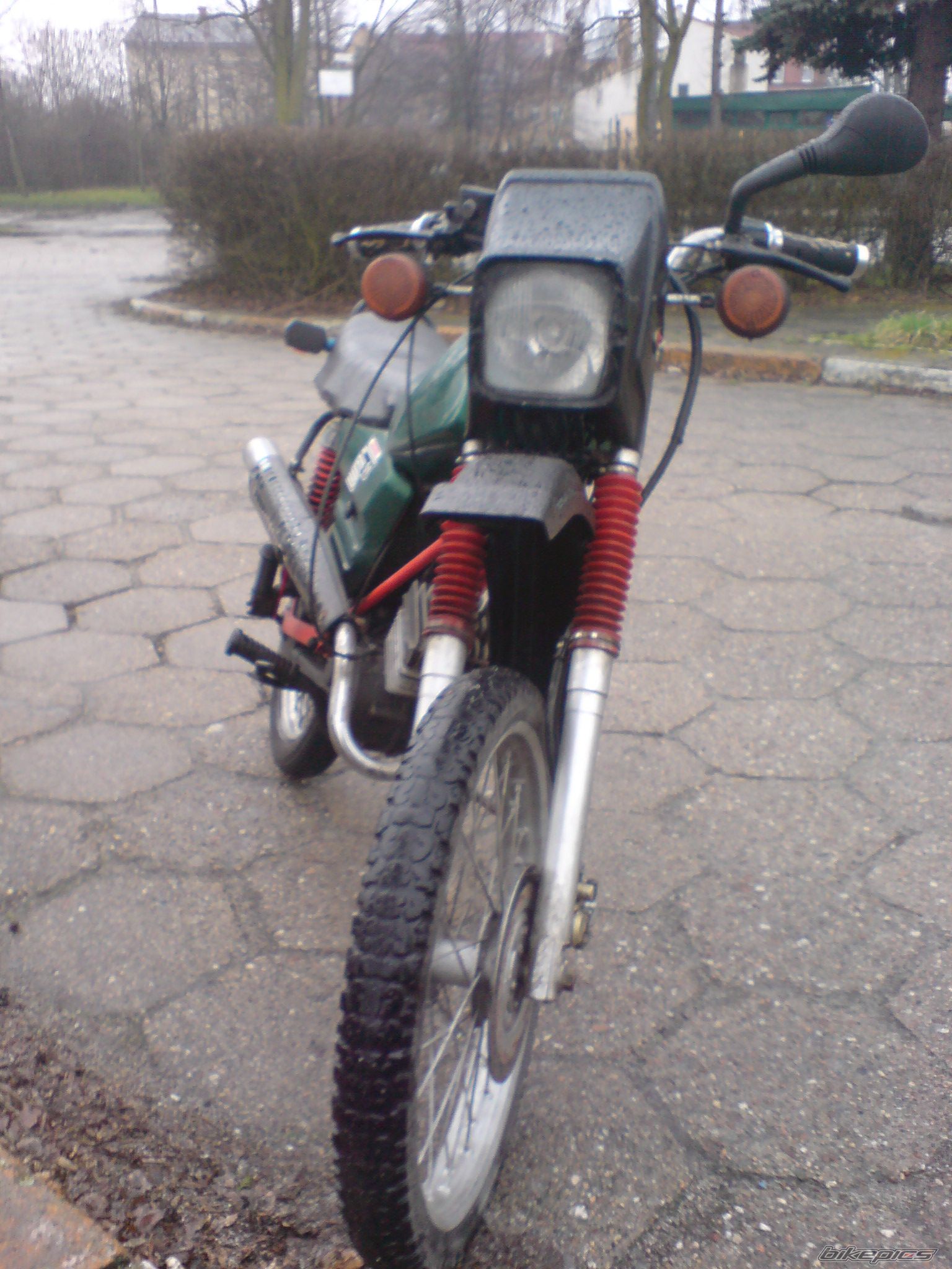 Photo 1615338