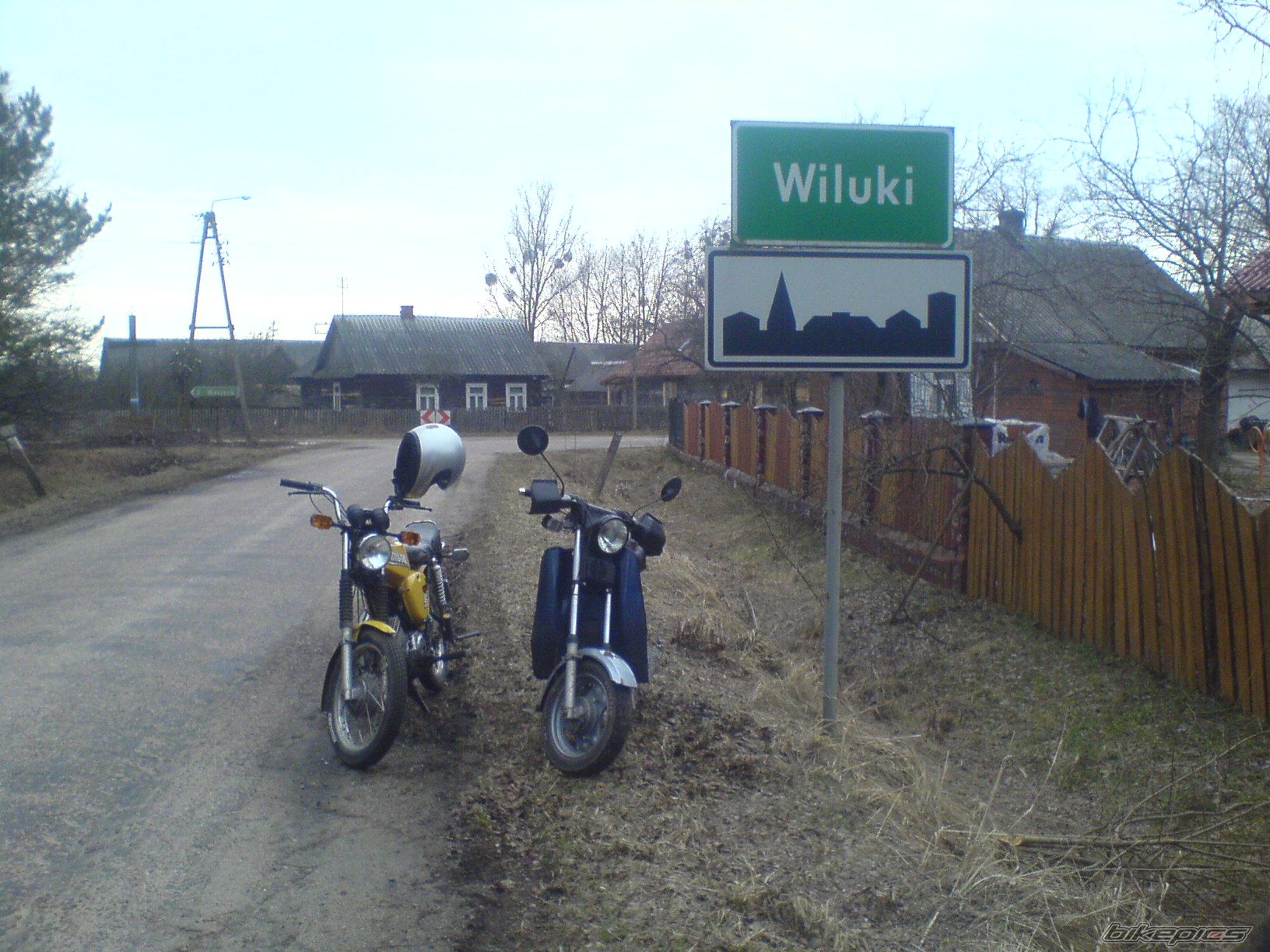 Photo 1615351