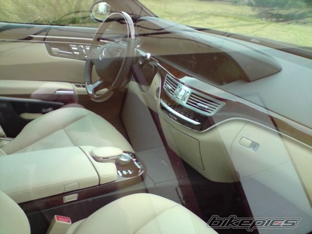 Photo 1615402
