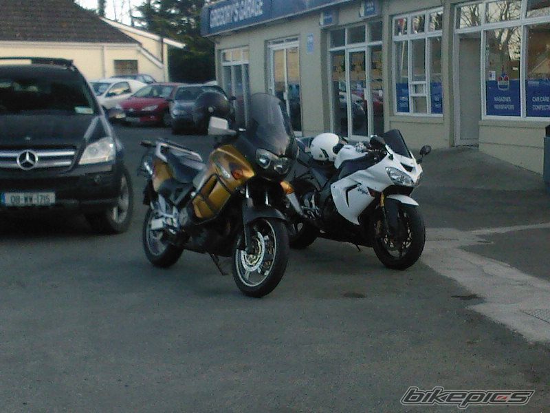 Photo 1615517