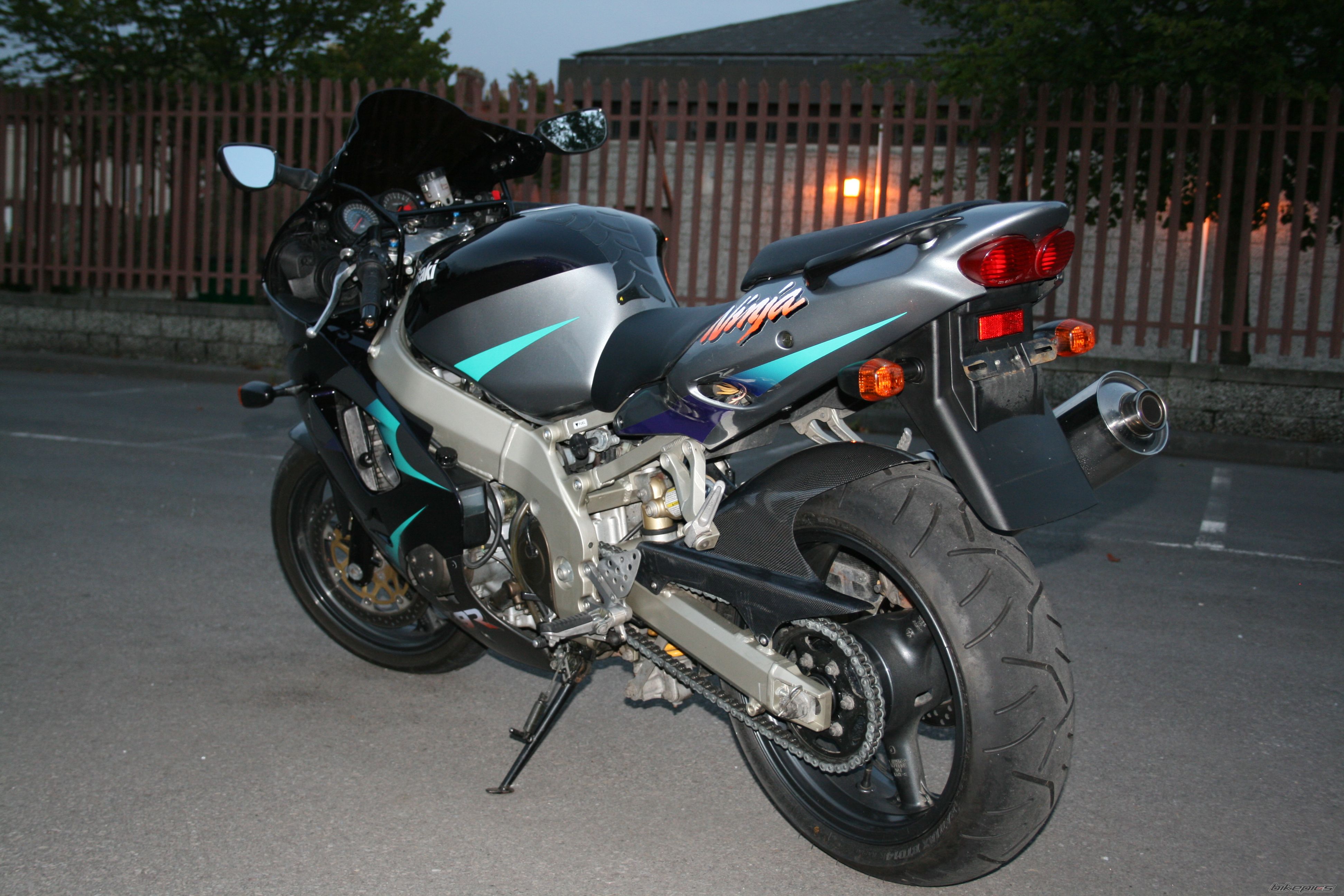 Photo 1615568